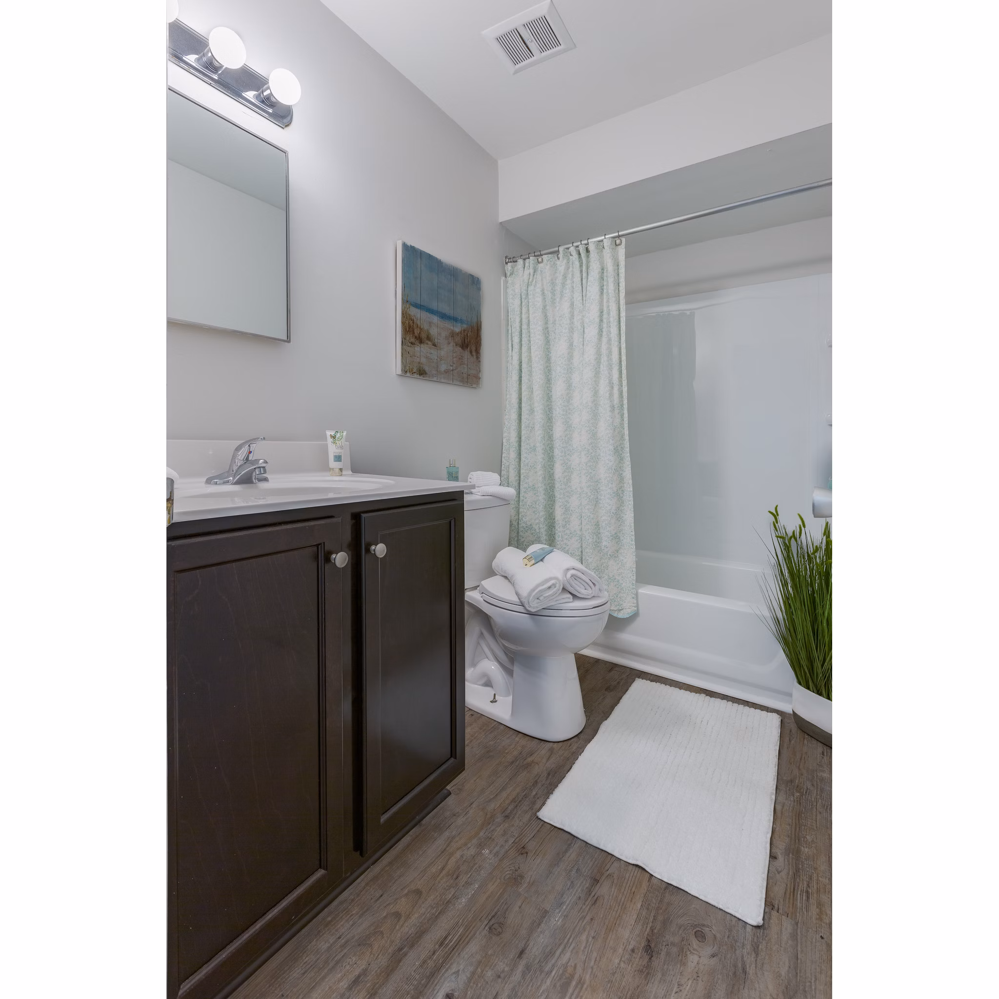 bathroom at Lakeview Apartments and Townhomes Apartments