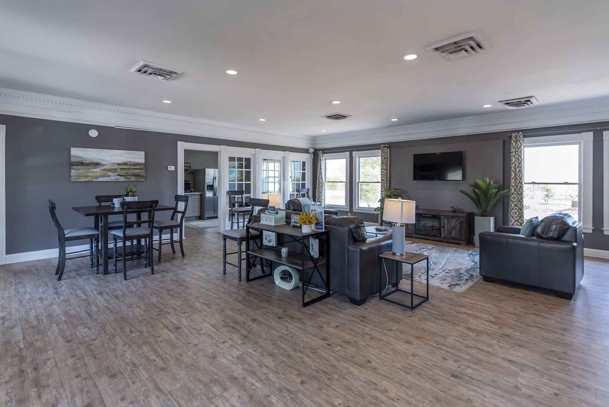 clubhouse at Lakeview Apartments and Townhomes Apartments