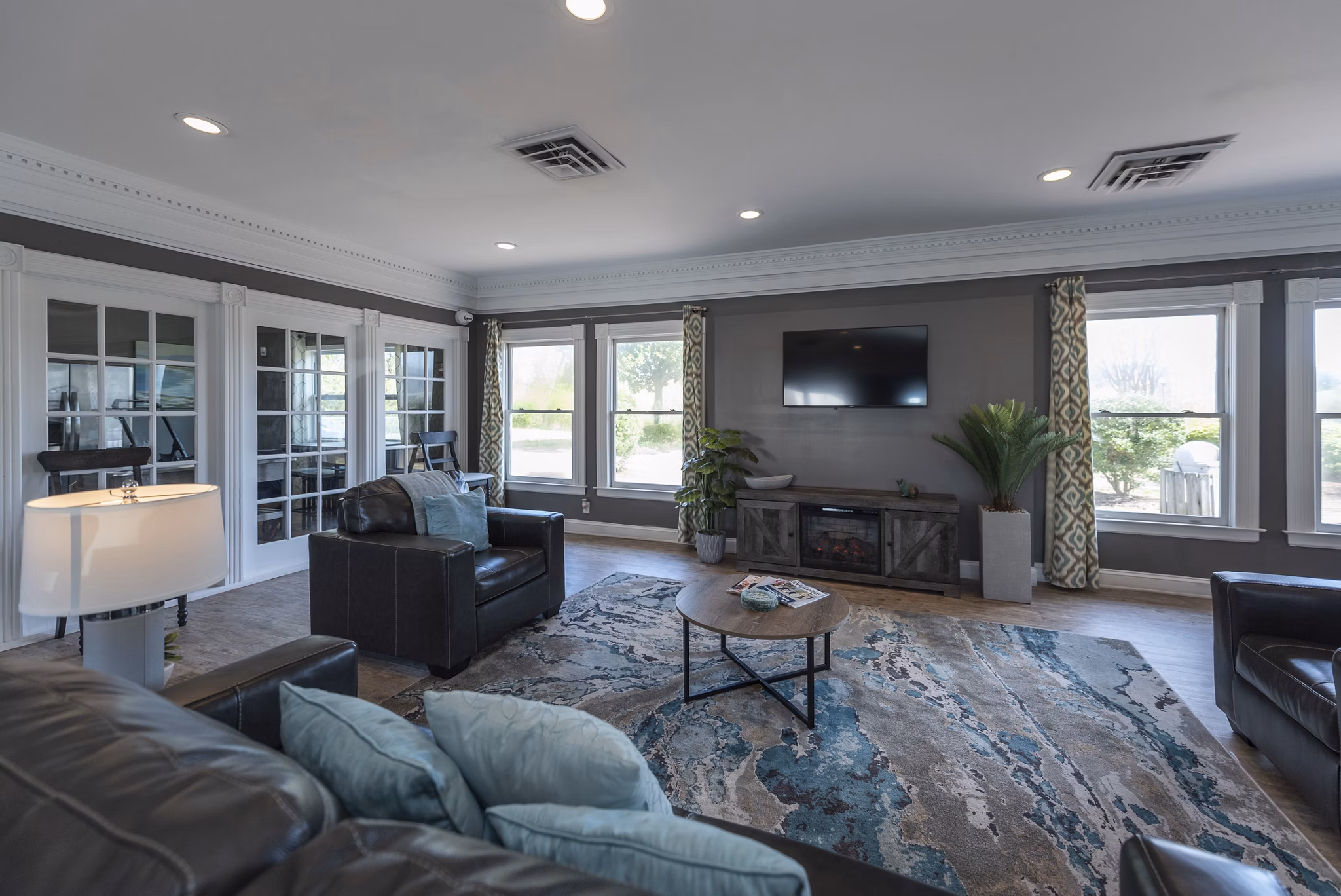 clubhouse at Lakeview Apartments and Townhomes Apartments