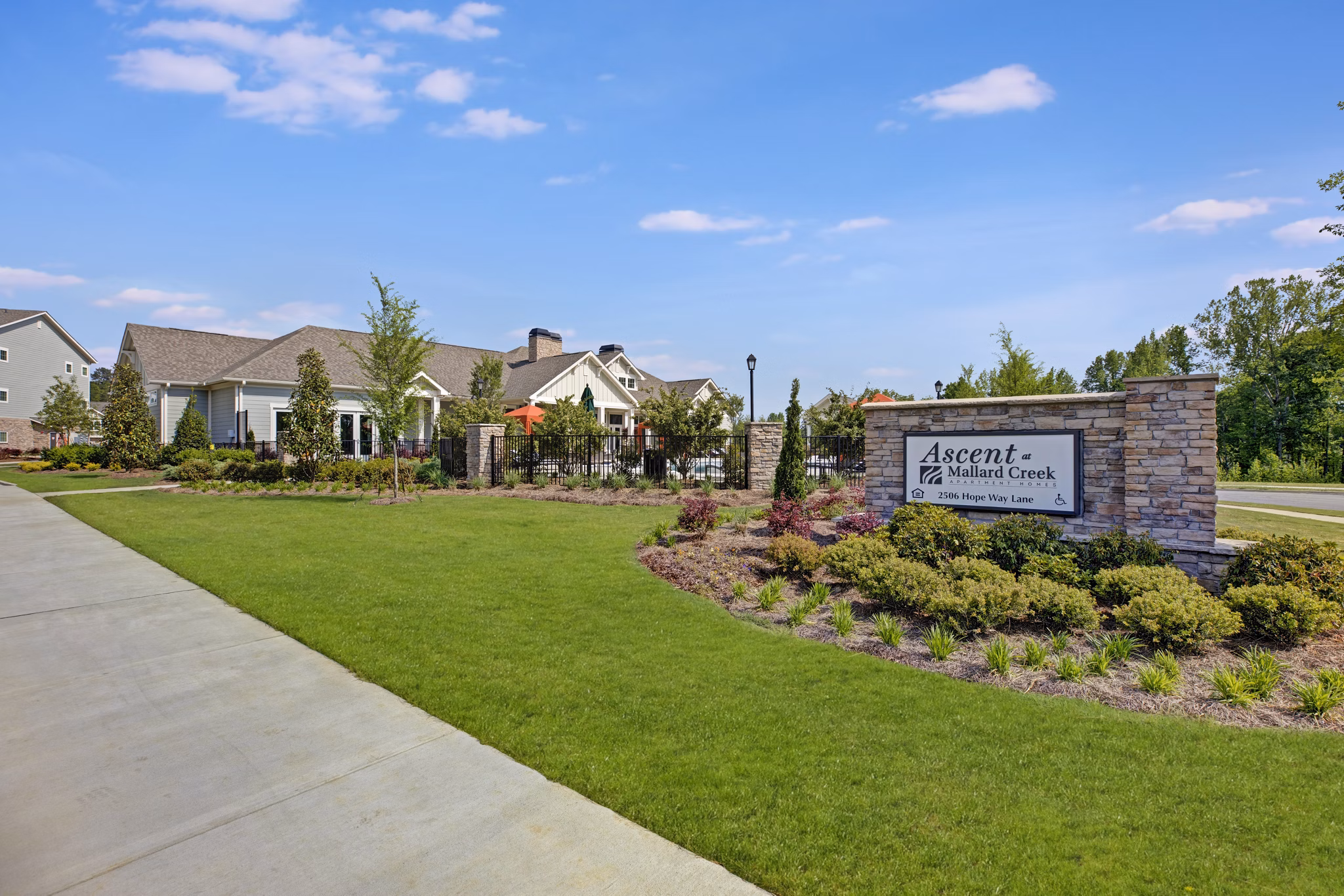 Building/Exterior at Ascent at Mallard Creek Apartments