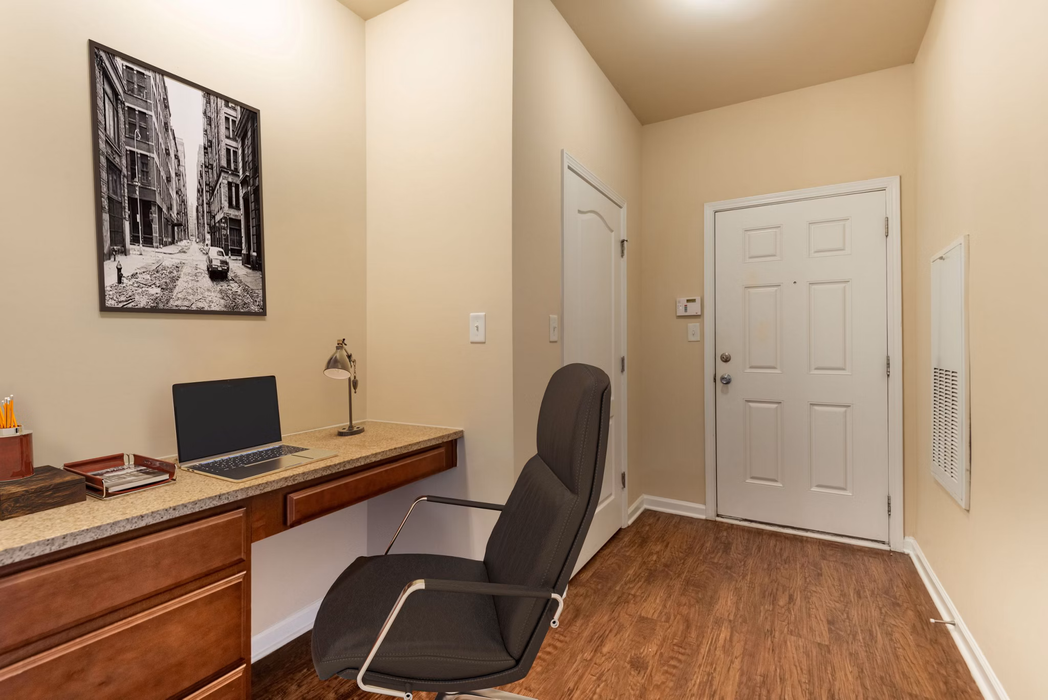 living room at Bristol Park Apartments