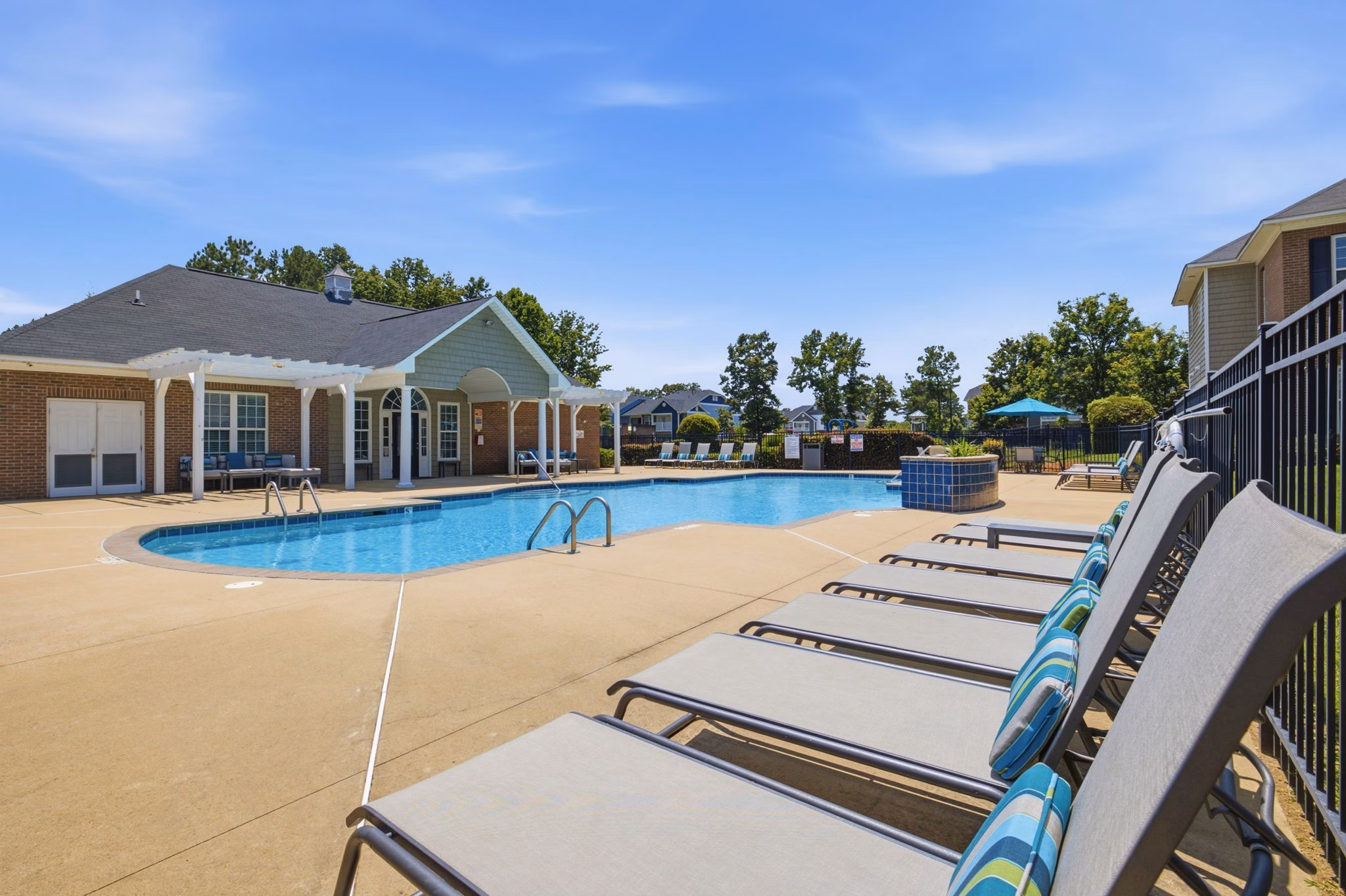 pool at Bristol Park Apartments 