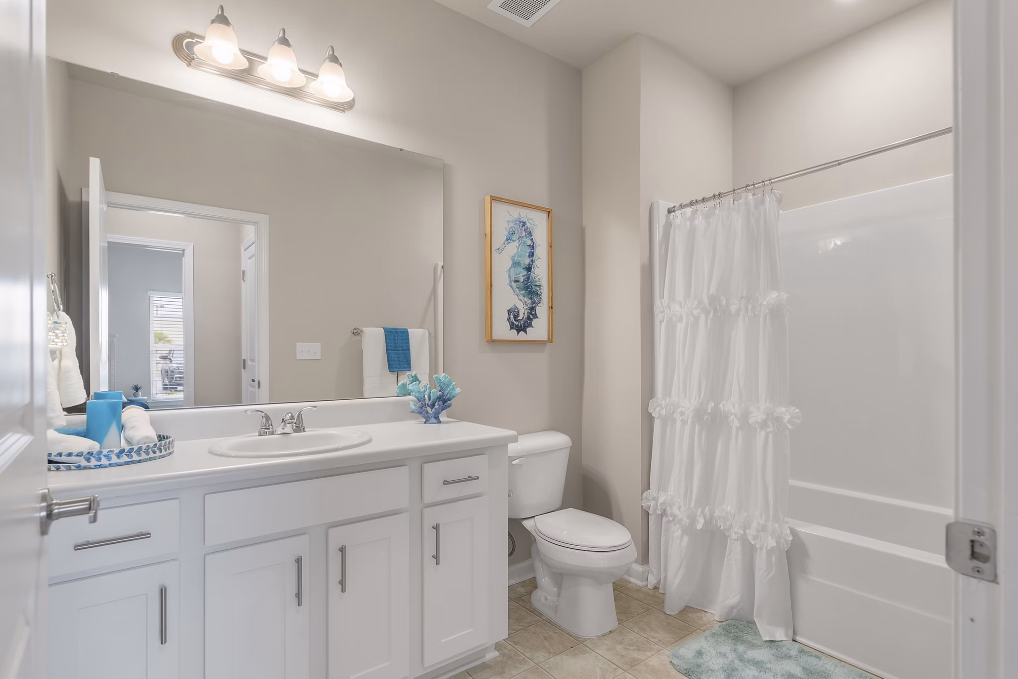 Bathroom at Sunscapes Apartments