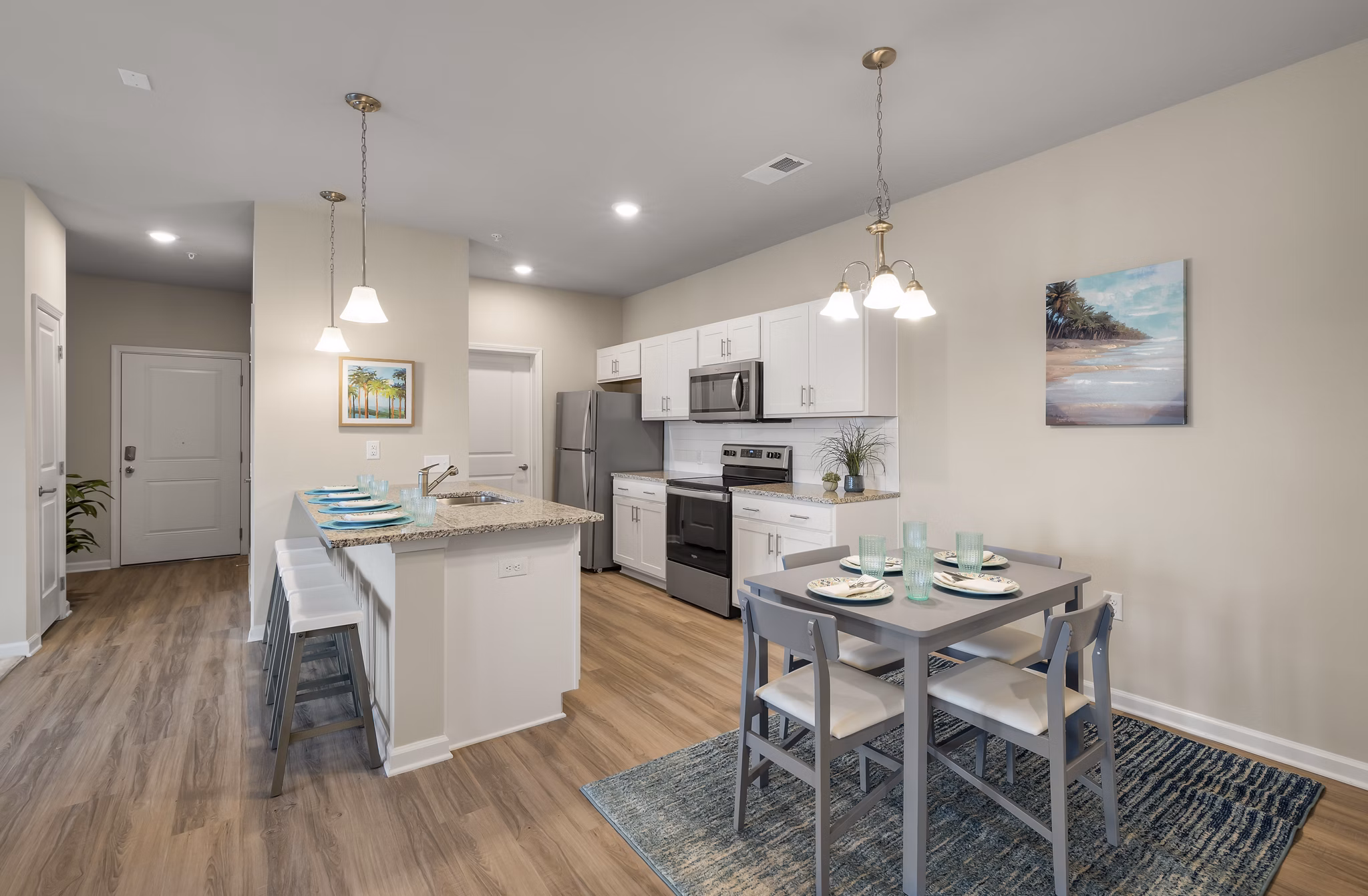 Dining Room at Sunscapes Apartments