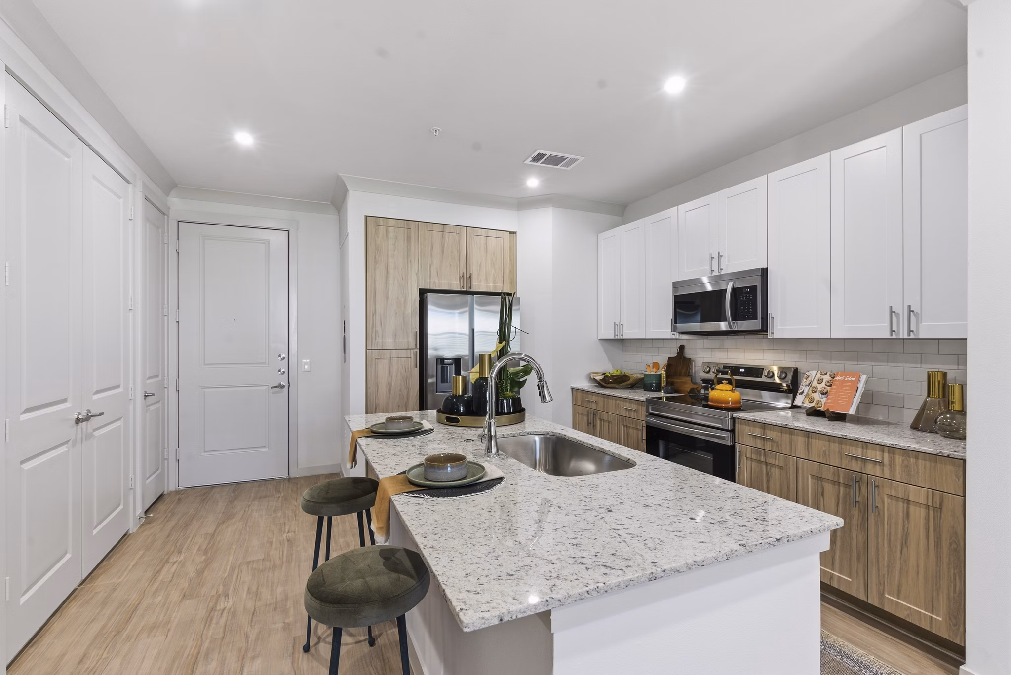 kitchen at The Breckyn Apartments 