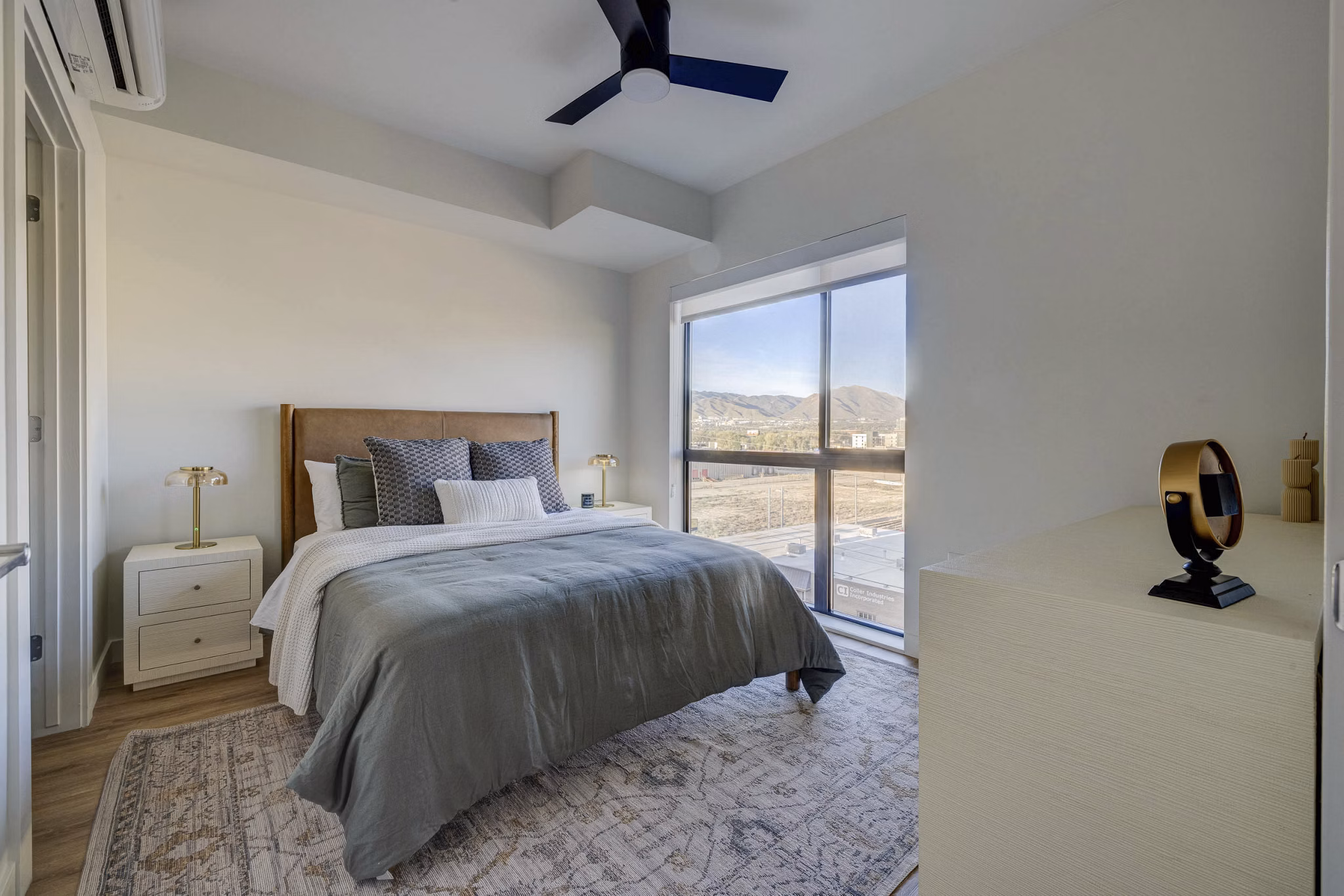 bedroom at 330 Belhaven Apartments 