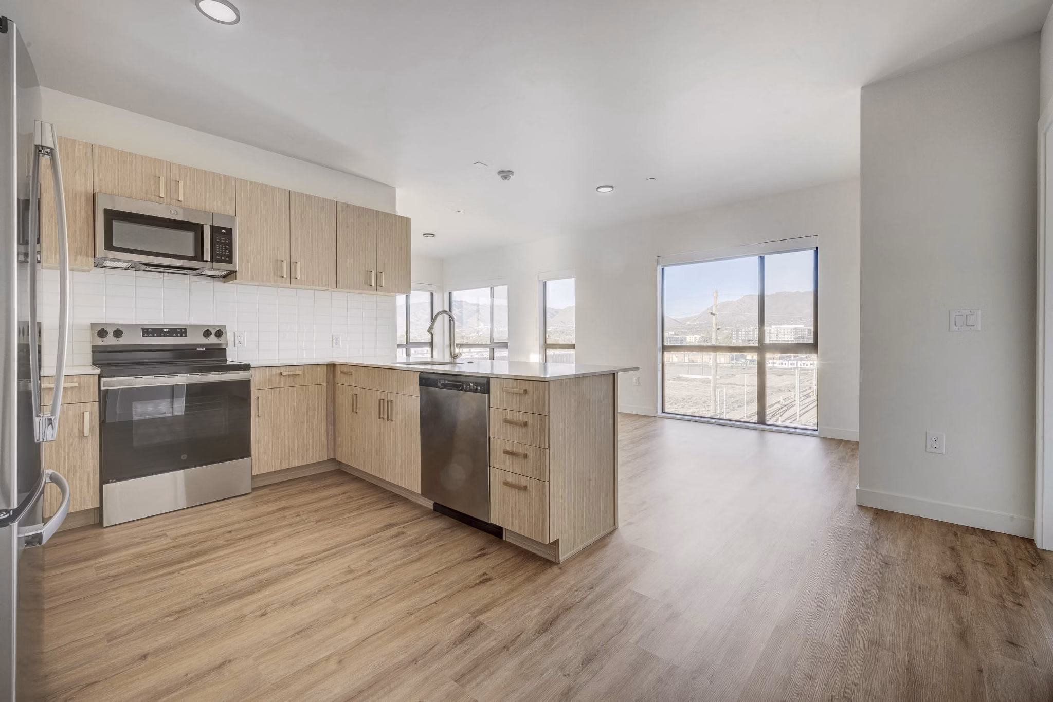 kitchen at 330 Belhaven Apartments 