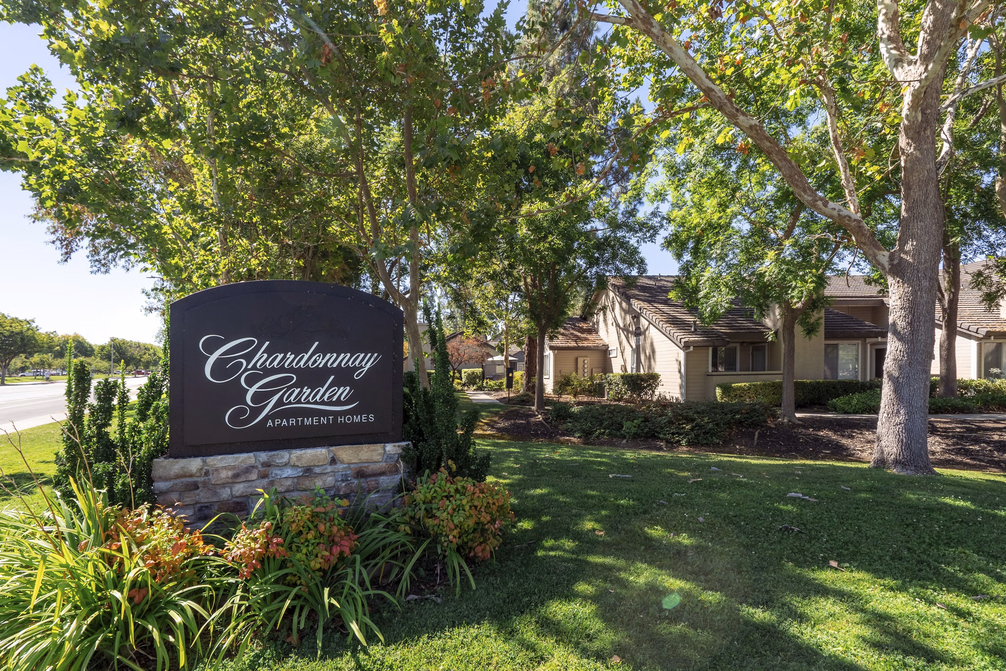 exterior at Chardonnay Gardens Apartments