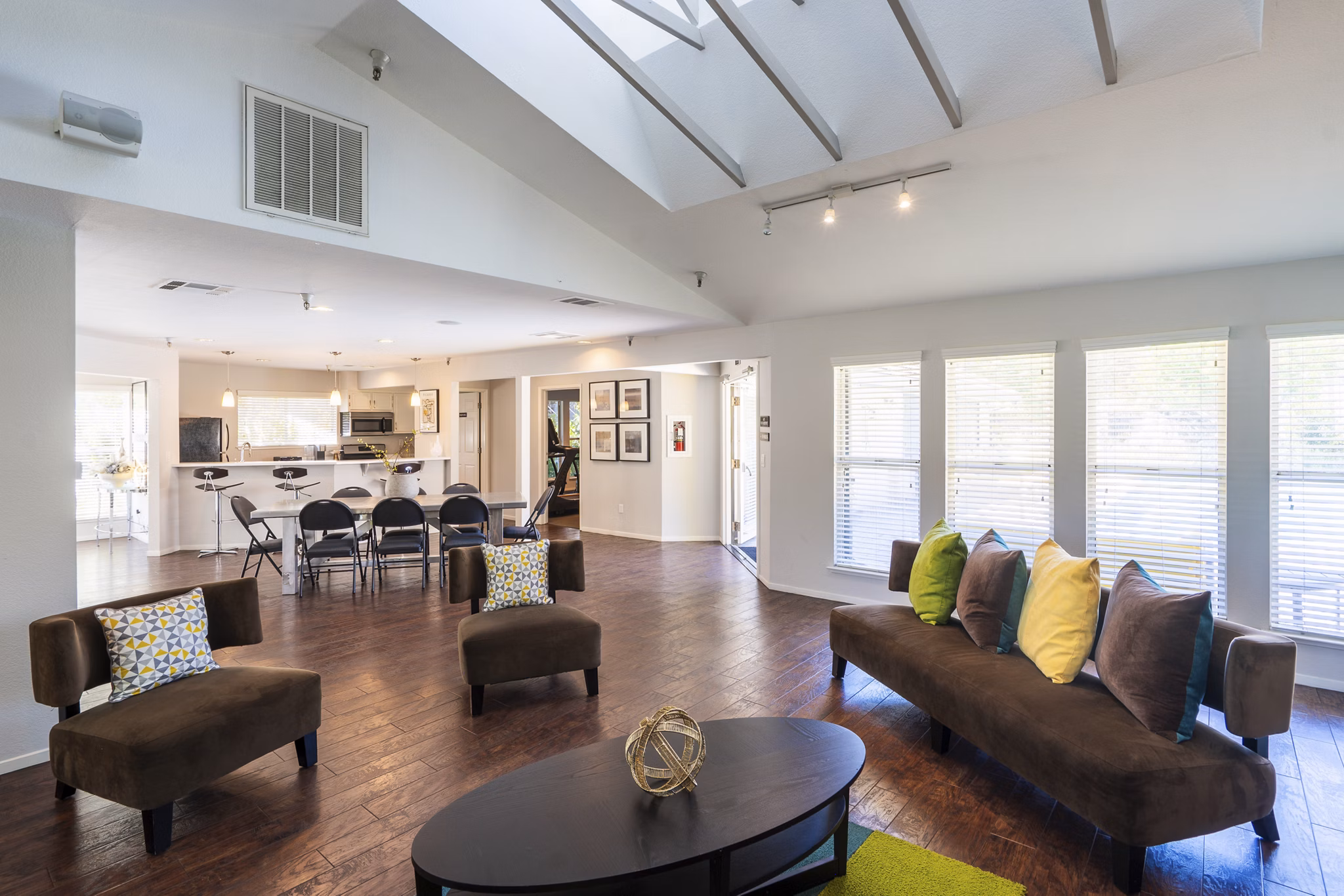 clubhouse at Chardonnay Gardens Apartments