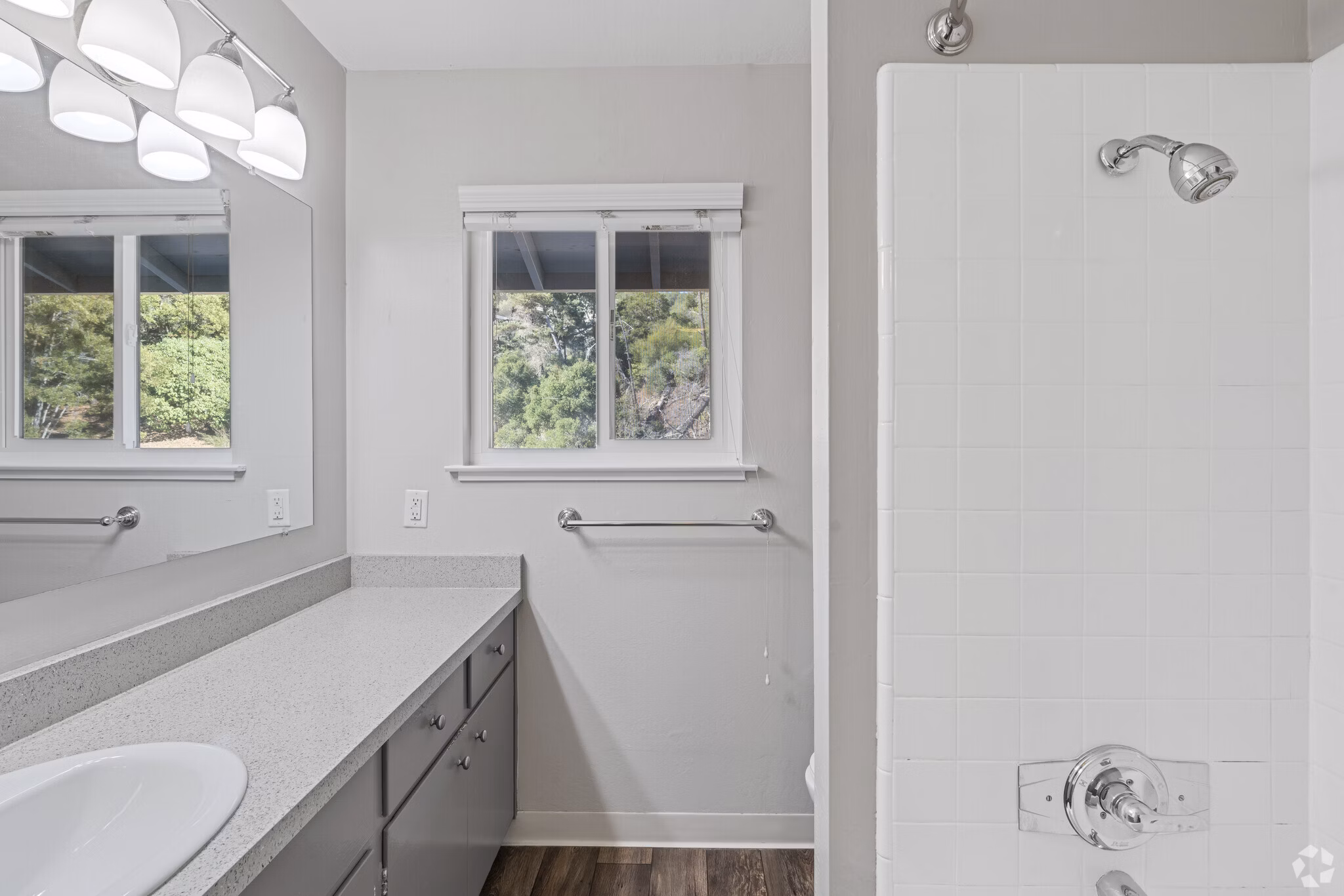 bathroom at Hillside Garden Apartments