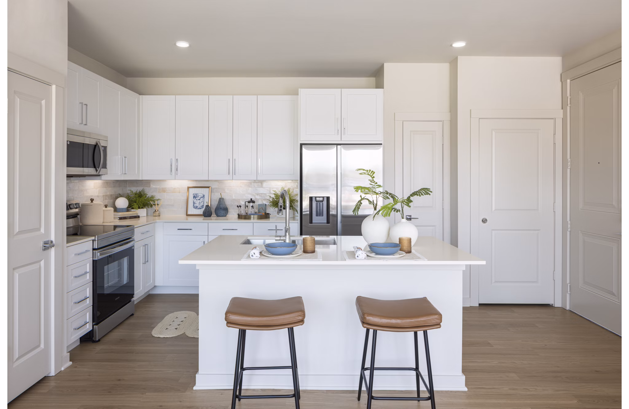 kitchen at Broadstone Creekside Apartments