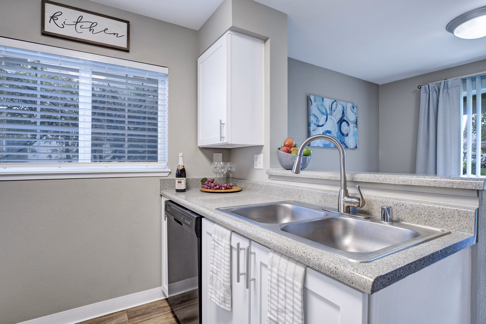kitchen at Beaumont Grand Apartment Homes Apartments 