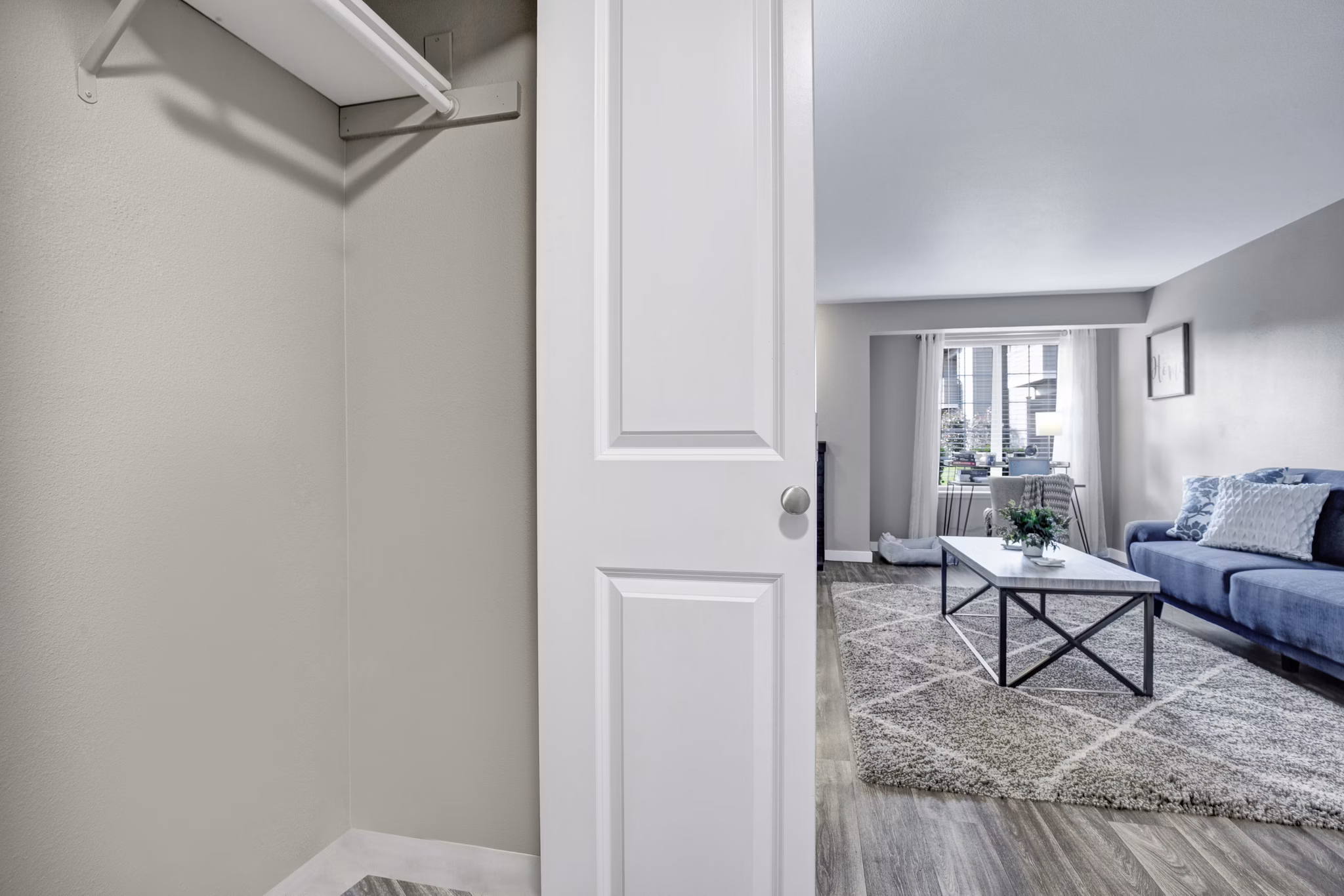 living room at Beaumont Grand Apartment Homes Apartments 