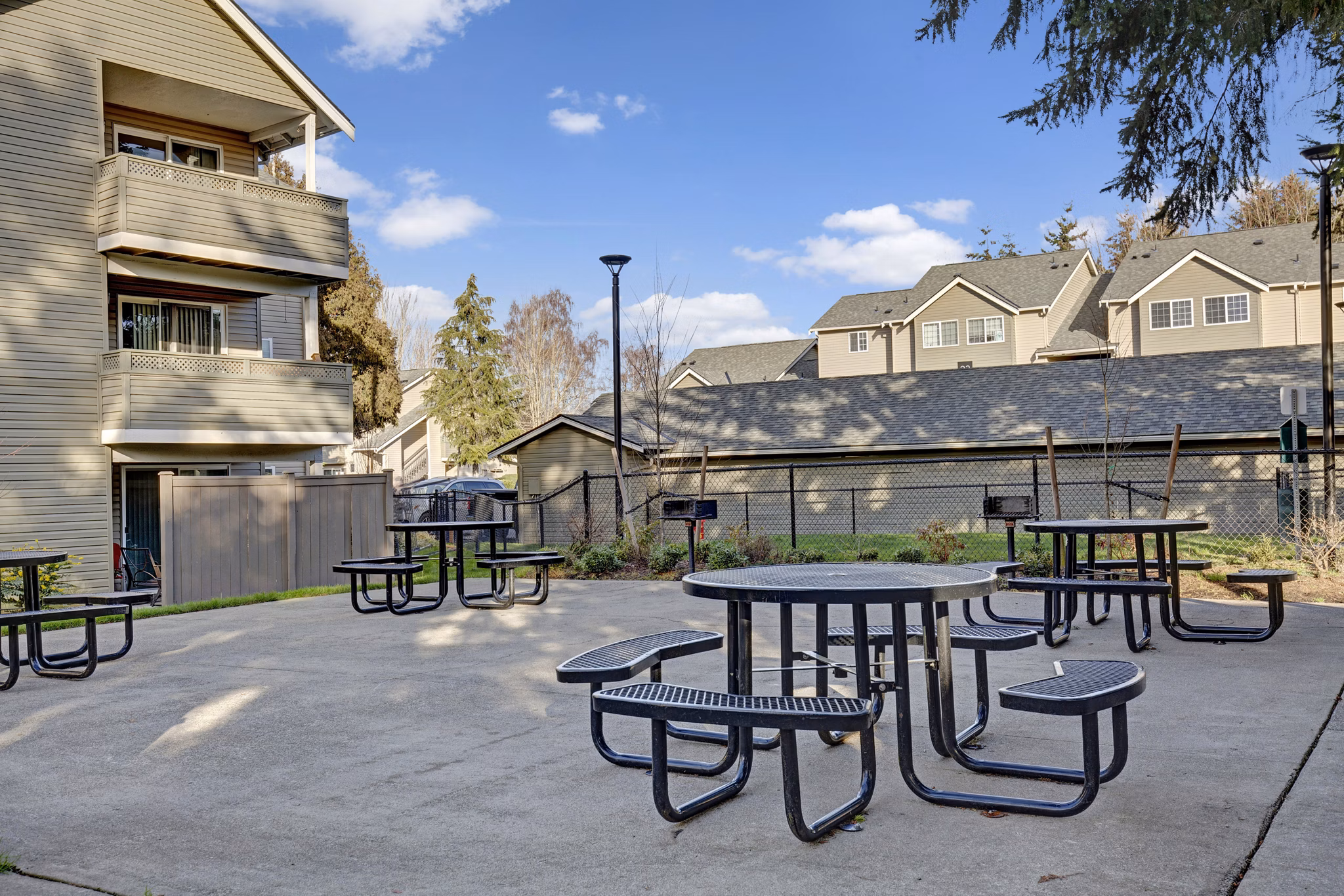 grill area at Beaumont Grand Apartment Homes Apartments 