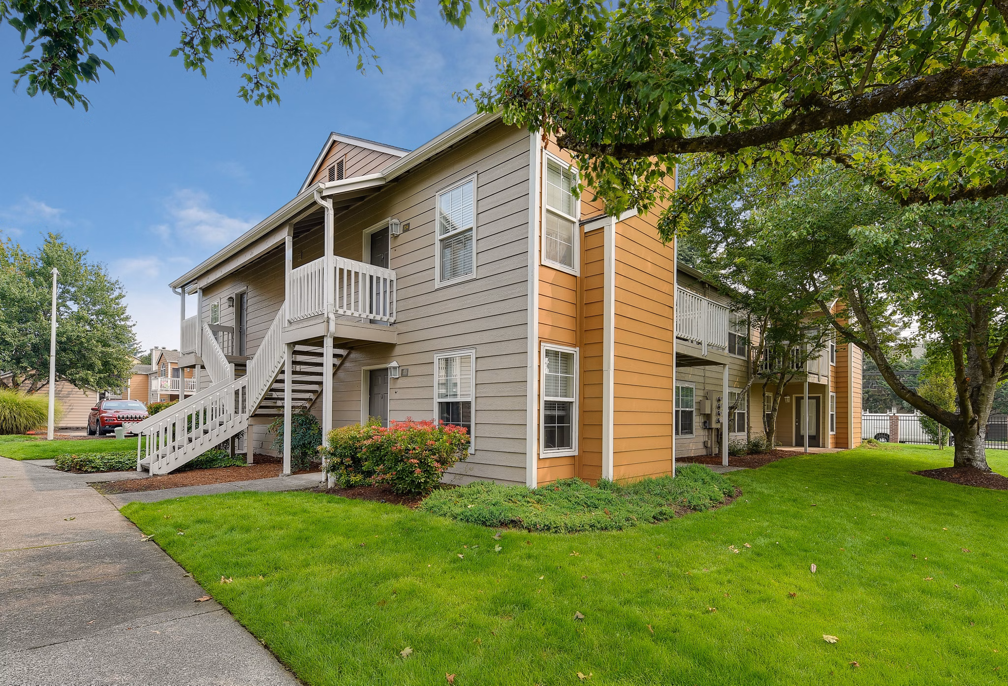 Building/Exterior at Carriage Park Apartments