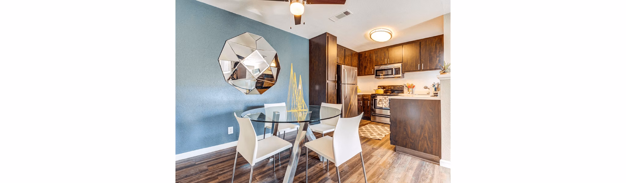 dining room at Kirker Creek Apartments