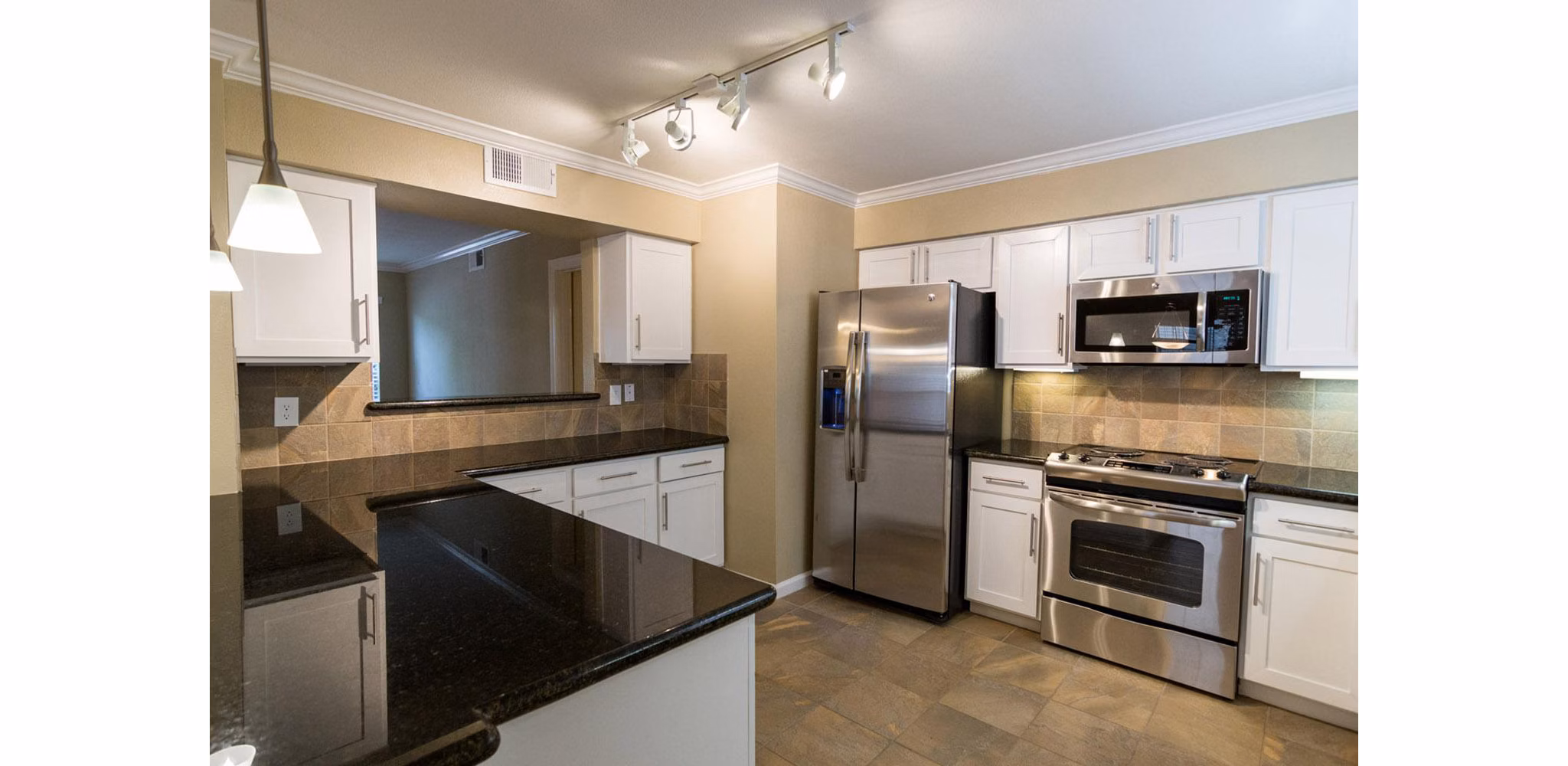 kitchen at Memorial Creole Apartments