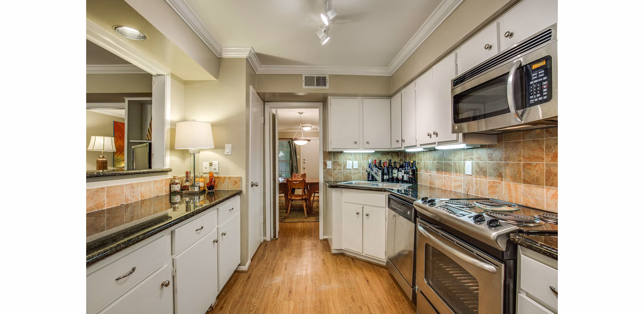 kitchen at Memorial Creole Apartments