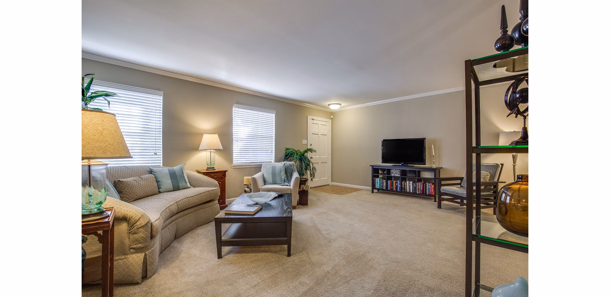 living room at Memorial Creole Apartments