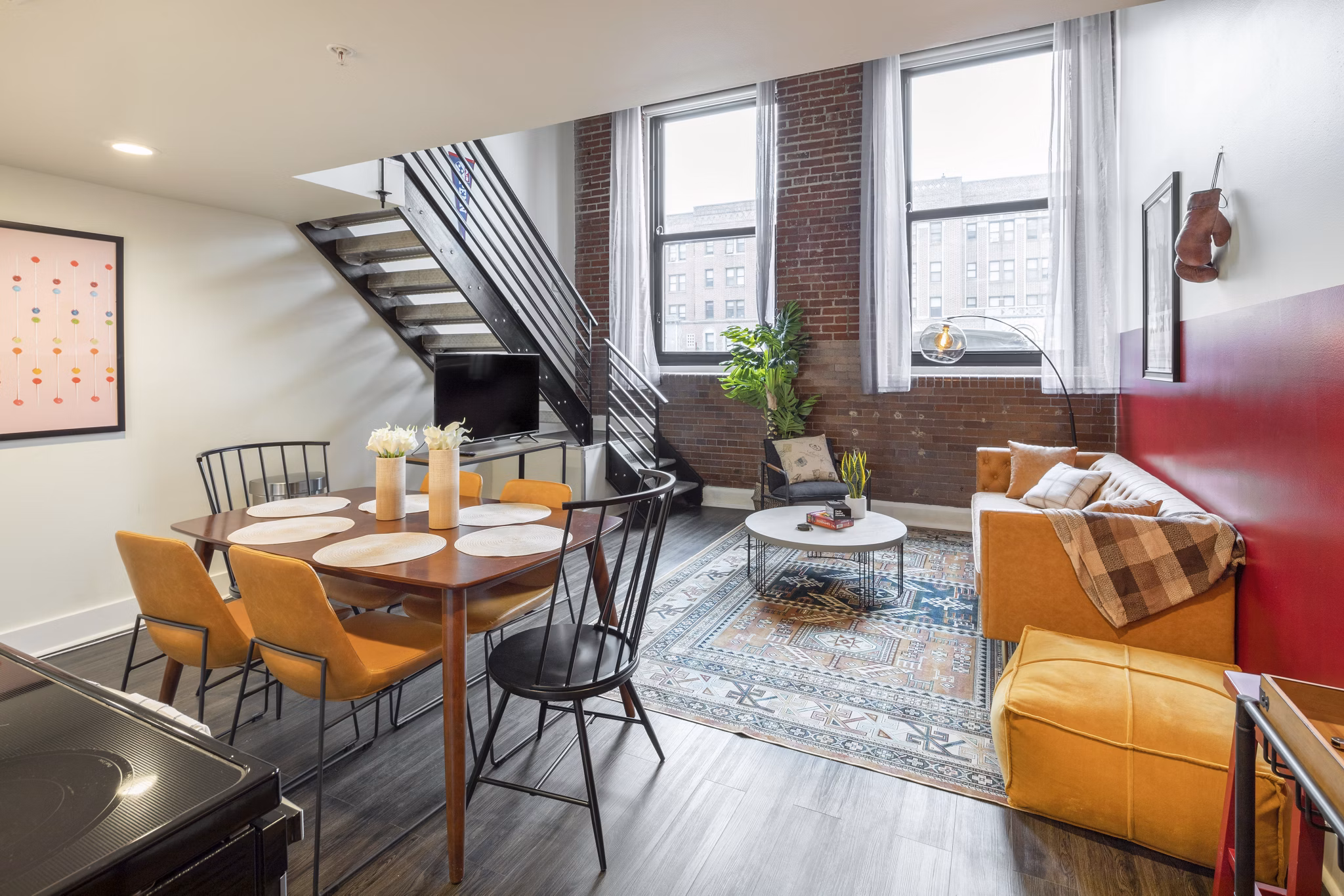 dining room at West Lofts Apartments