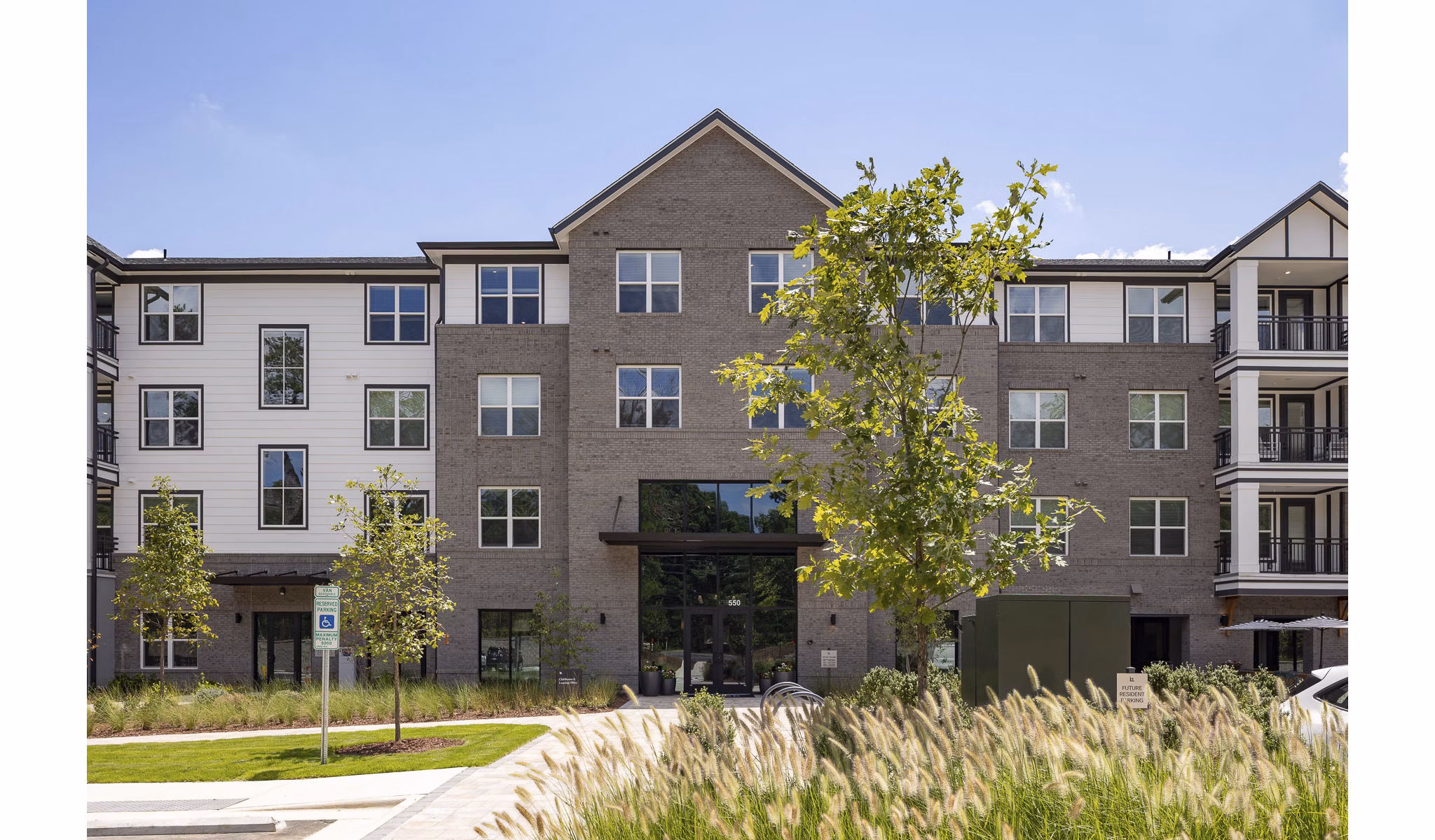 exterior at Livano Cary Apartments 