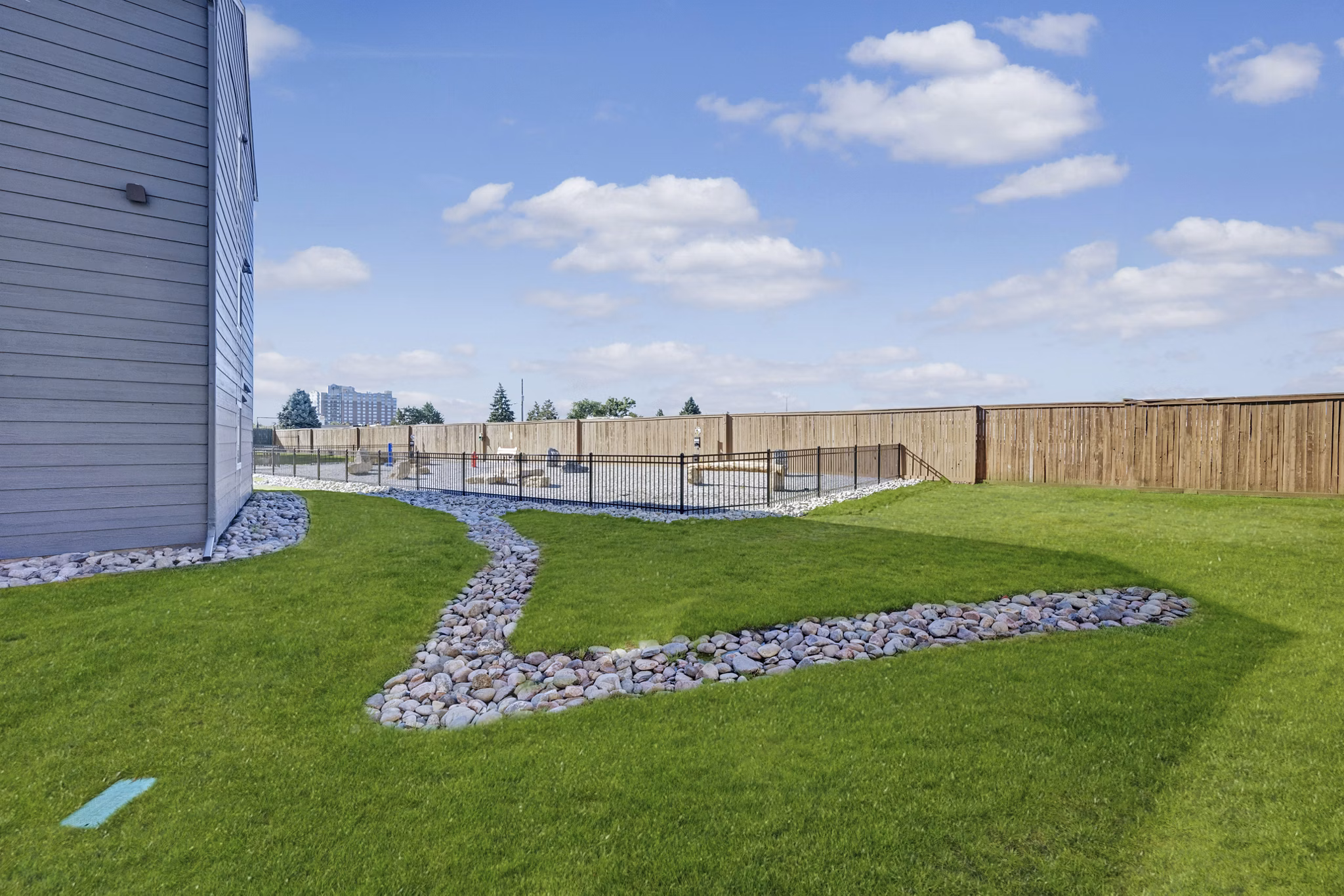 recreational area at Summit Riverside Apartments 