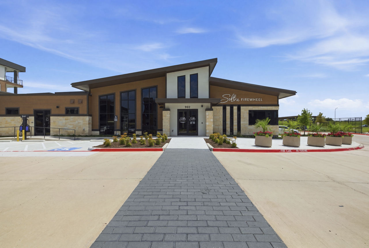 Soltra Firewheel Garland Tx 2 of 12