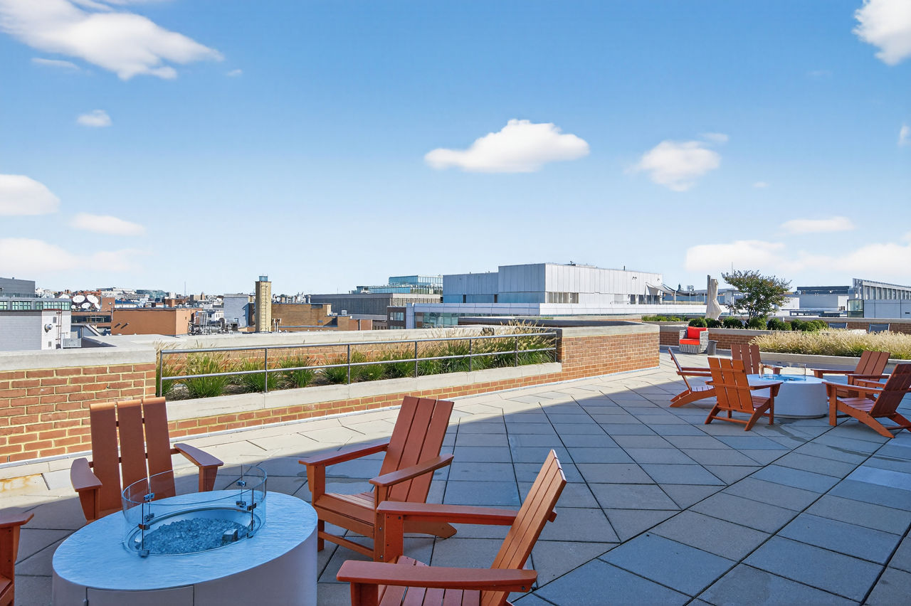 Roof deck at Winston House (3 of 7)
