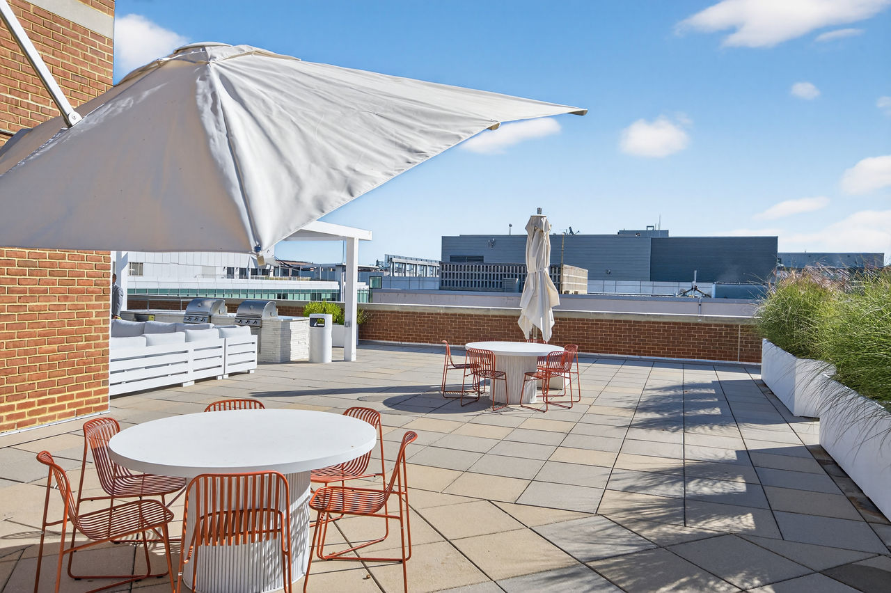 Roof deck at Winston House (4 of 7)