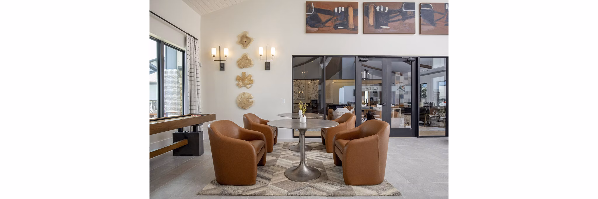 Clubhouse/Lobby at Glade at the Groves Apartments