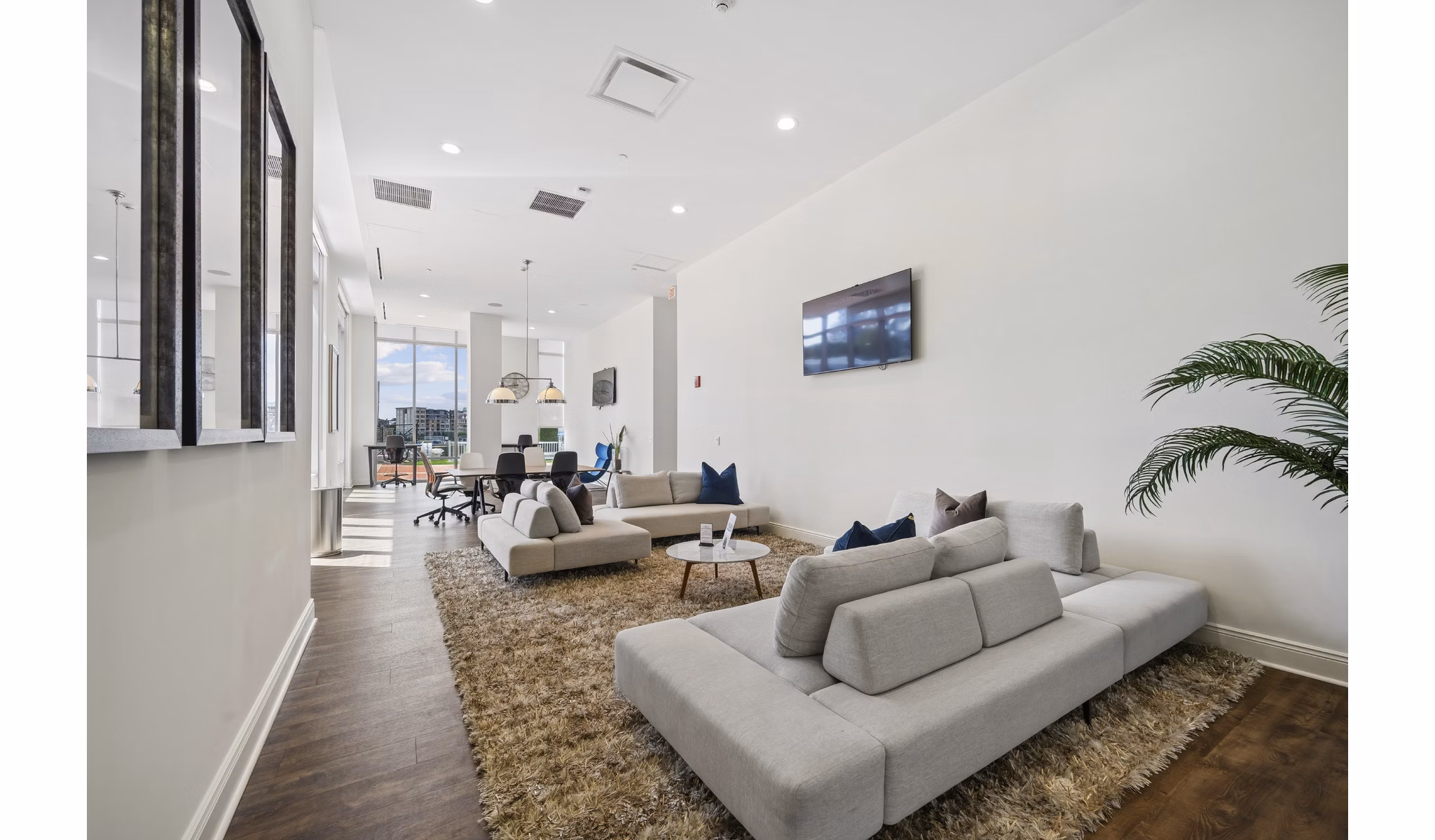 Clubhouse/Lobby at Beacon Harbor Point Apartments