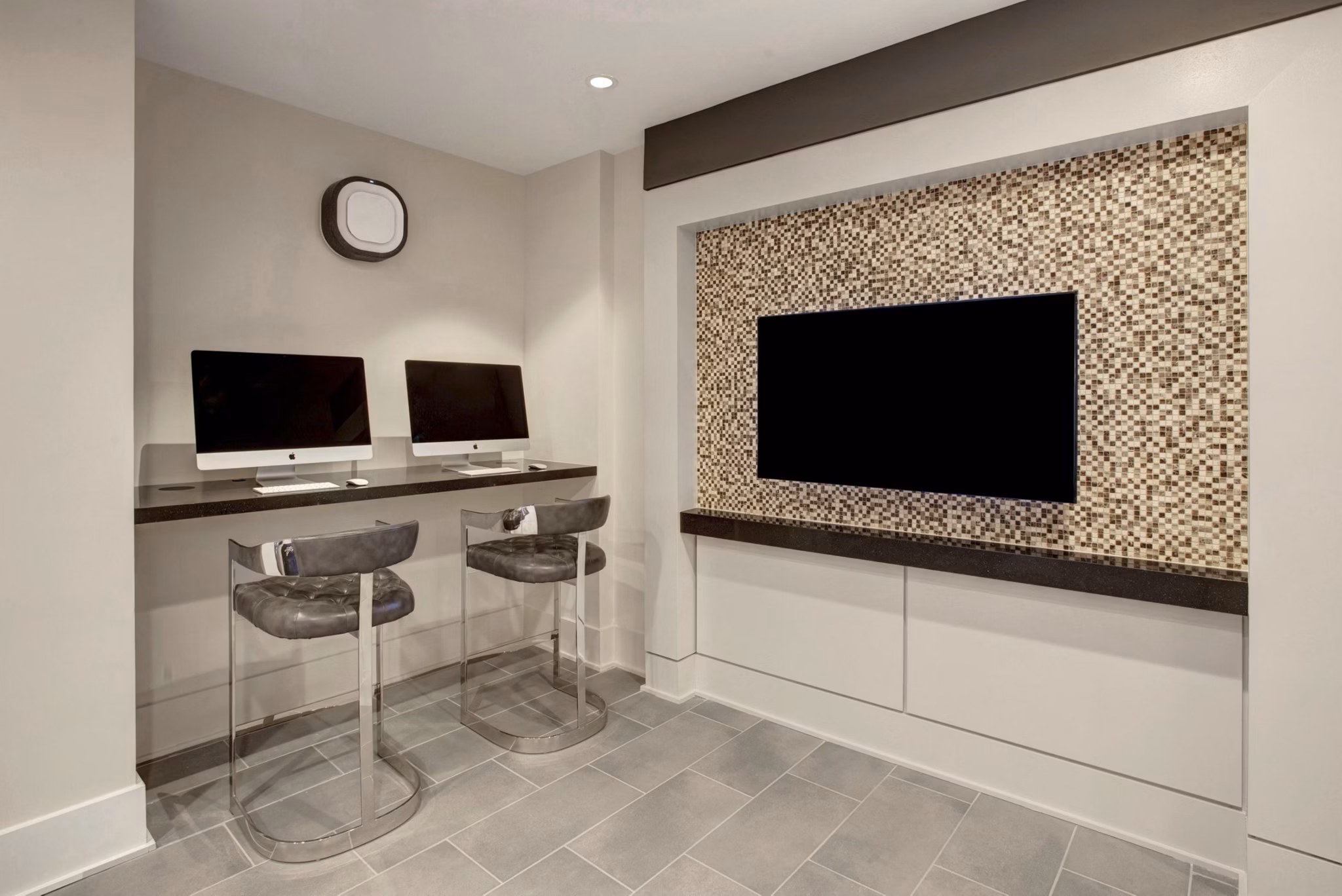 clubhouse at The Grove Somerset Apartments