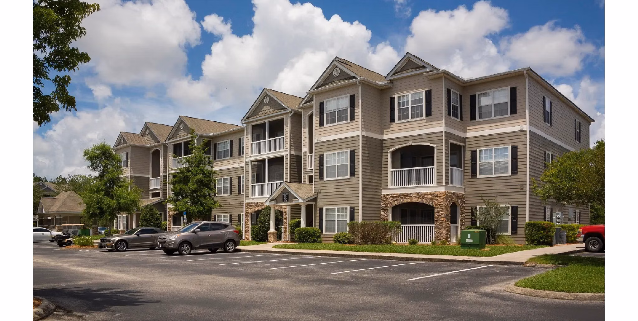 Building/Exterior at Avana Bartram Springs Apartments