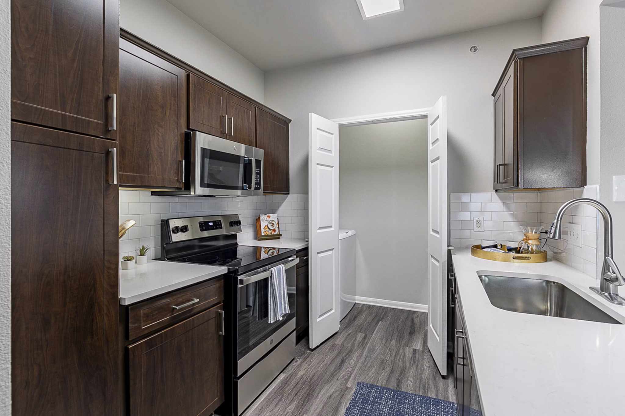 Kitchen at Everleigh Katy Apartments