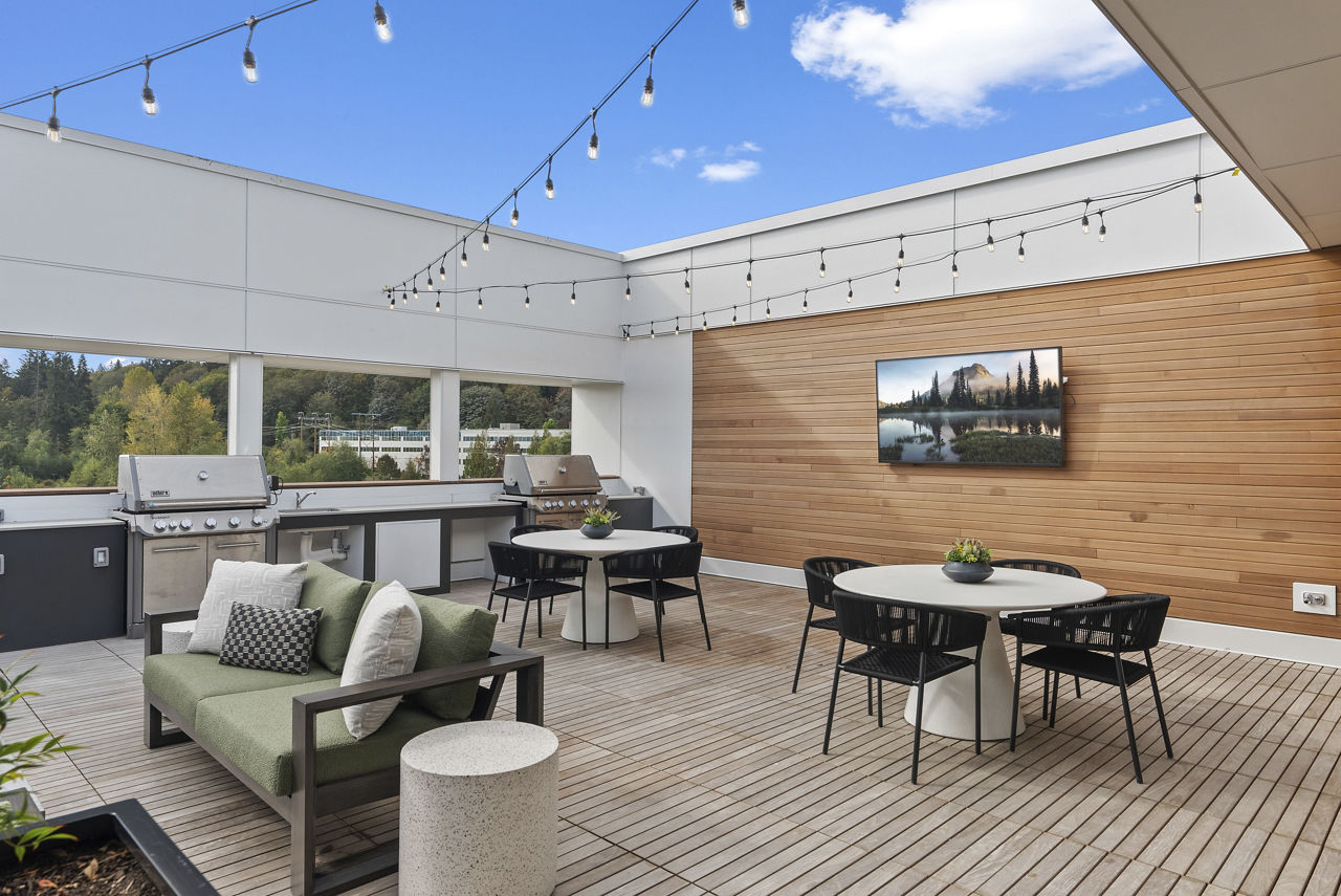 Grill area at Cru At Willows (1 of 2)