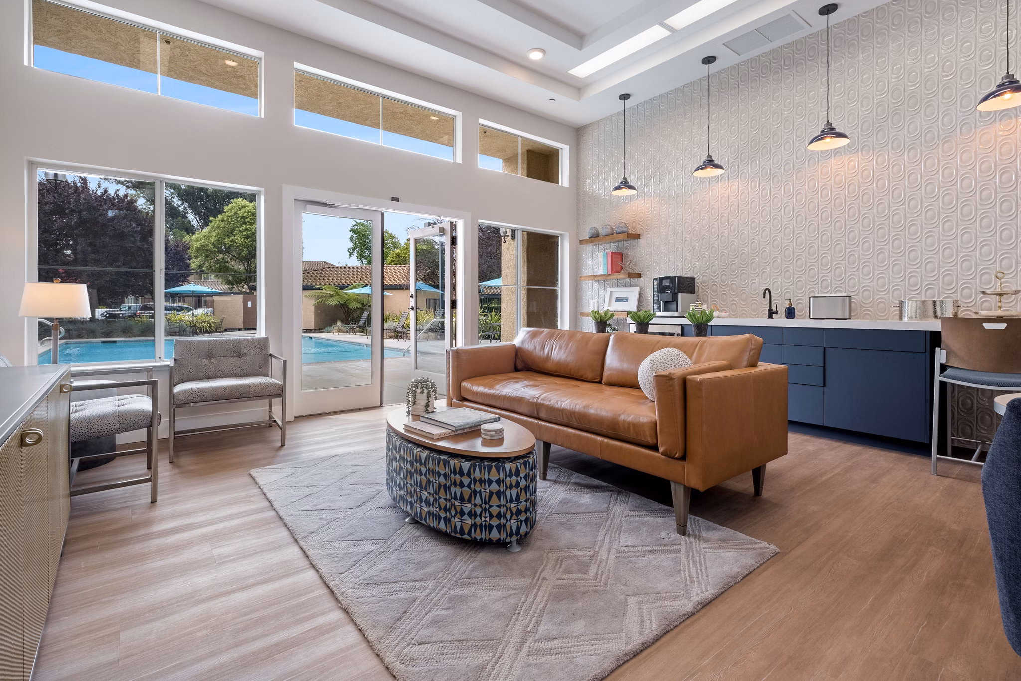 clubhouse at La Vina Apartments