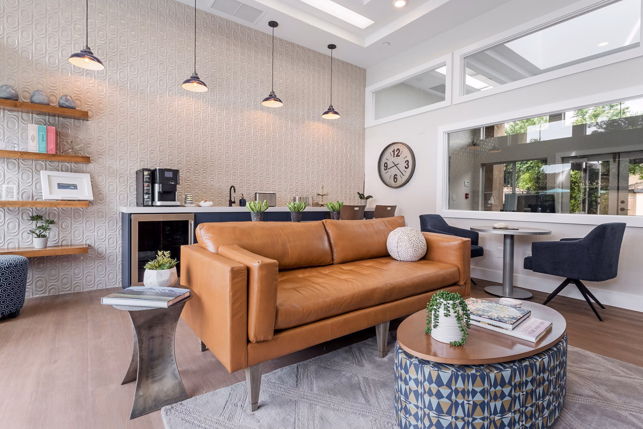 clubhouse at La Vina Apartments