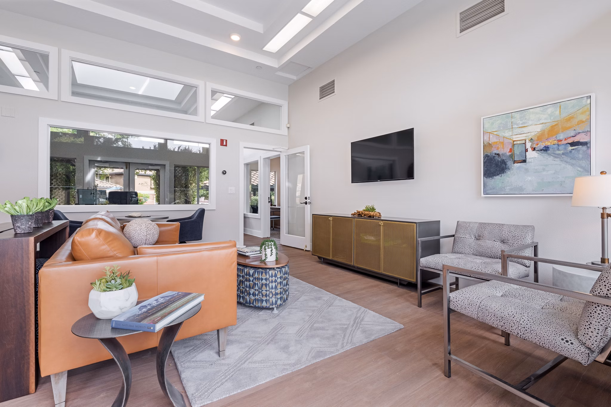 clubhouse at La Vina Apartments