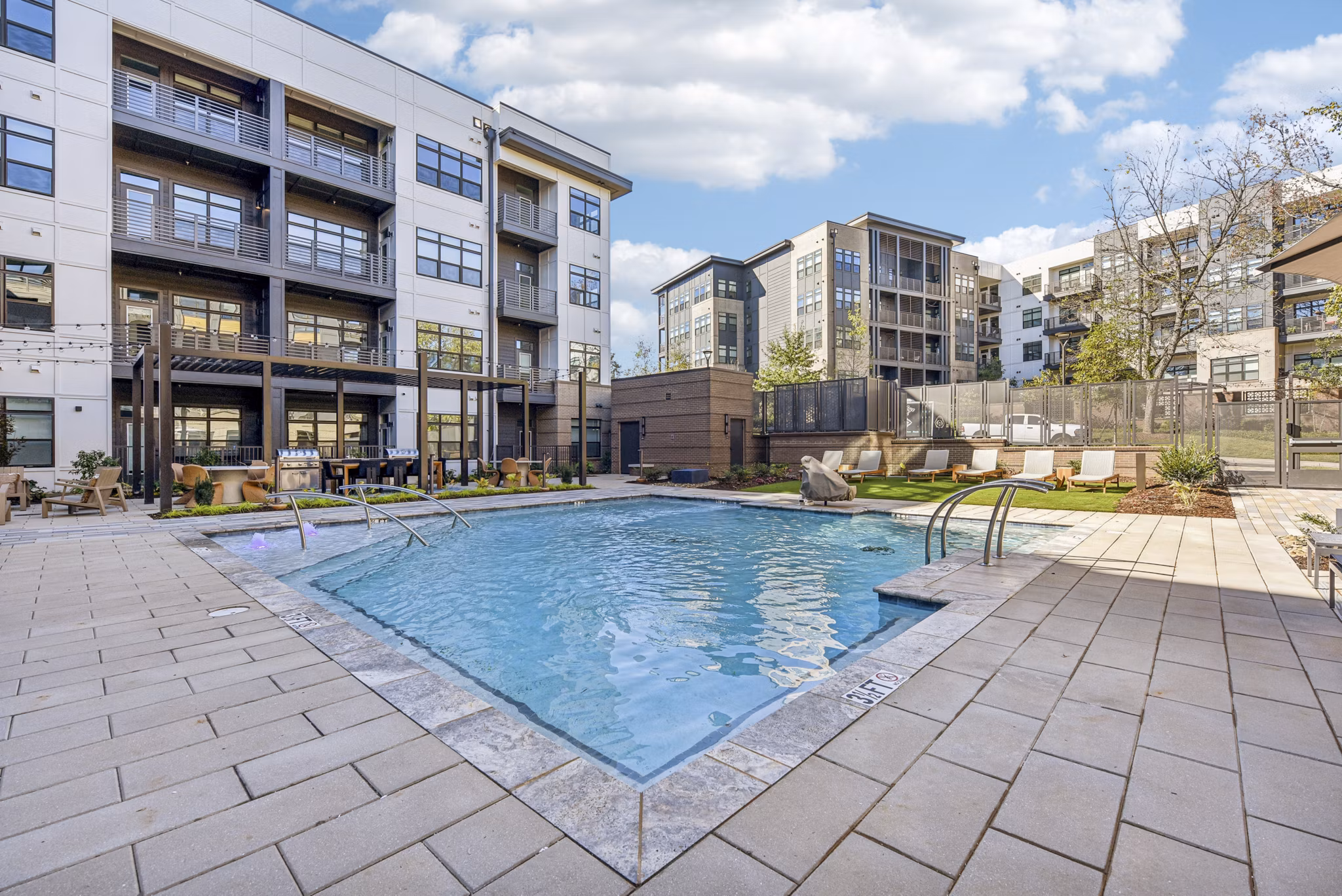 Property images of The Brinkley at The Edge