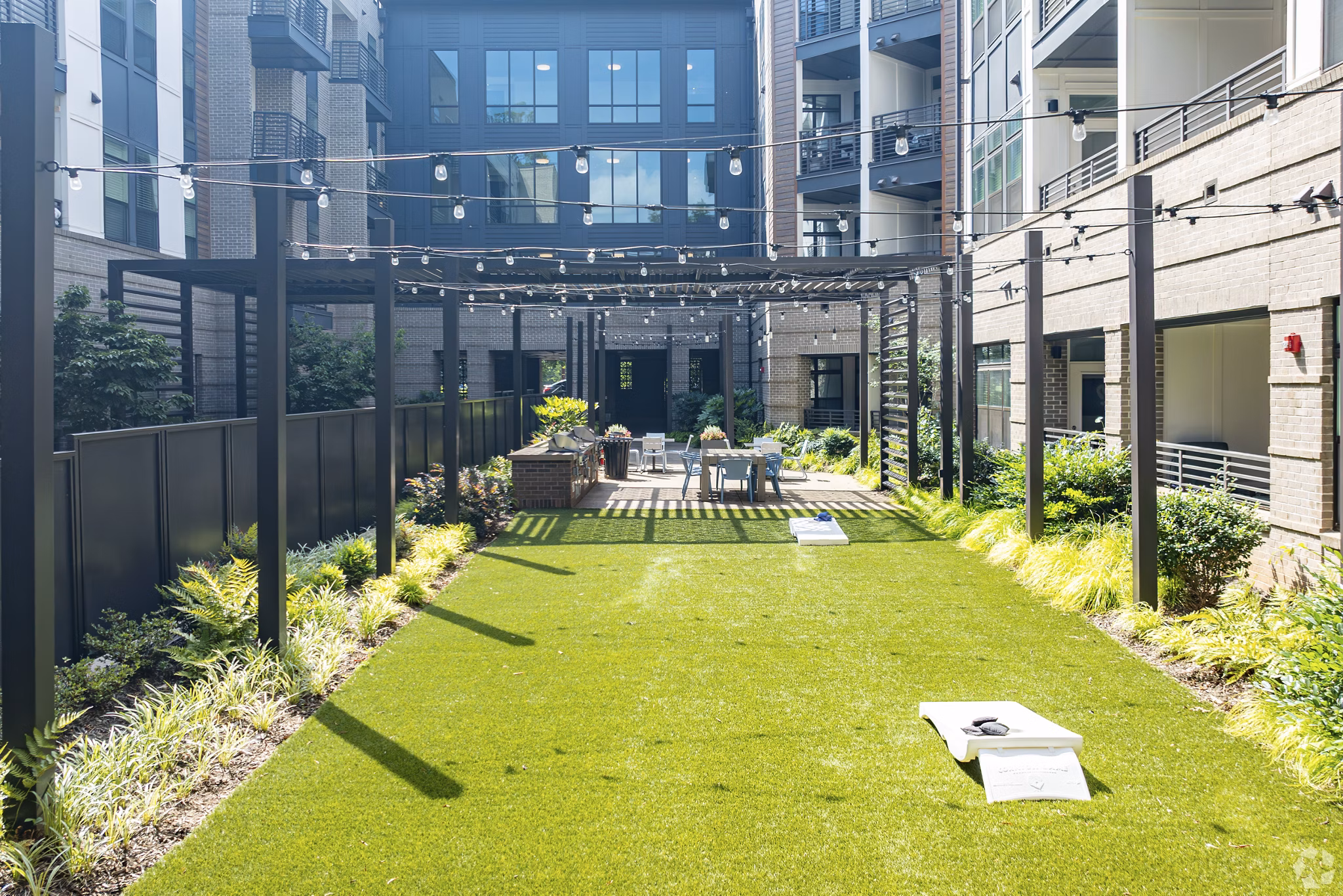 courtyard at The Edge Apartments