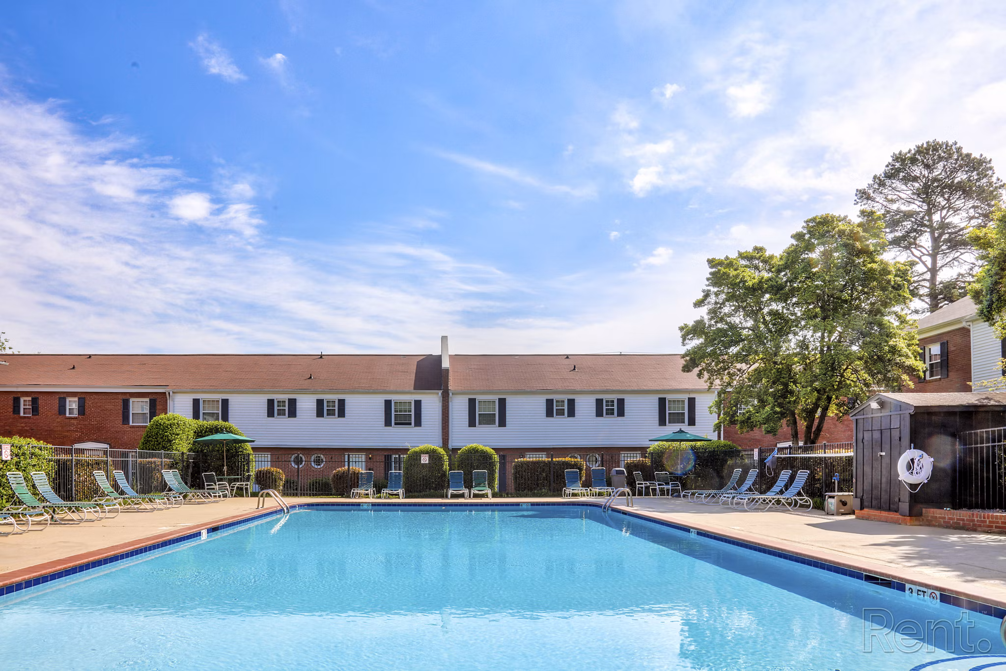 pool at Elmhurst at Sedgefield Apartments