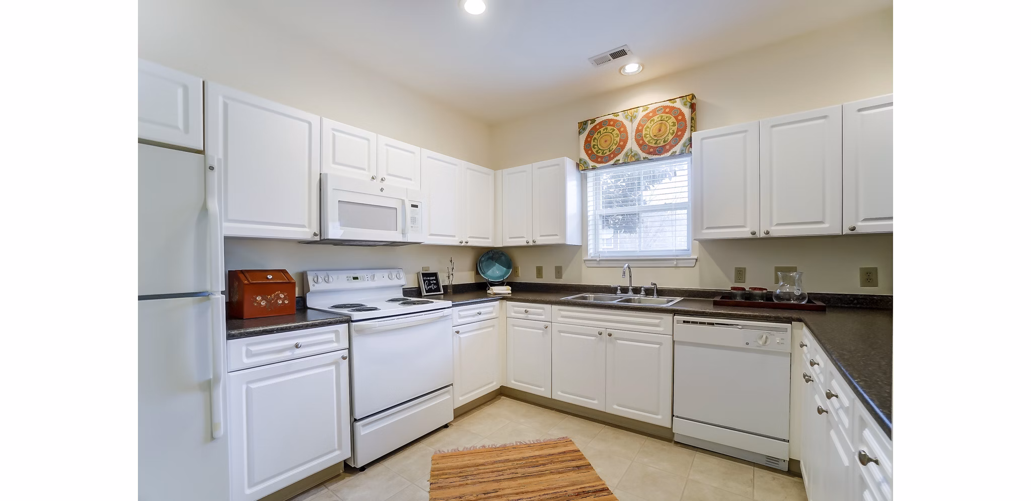 kitchen at Providence Park Apartments