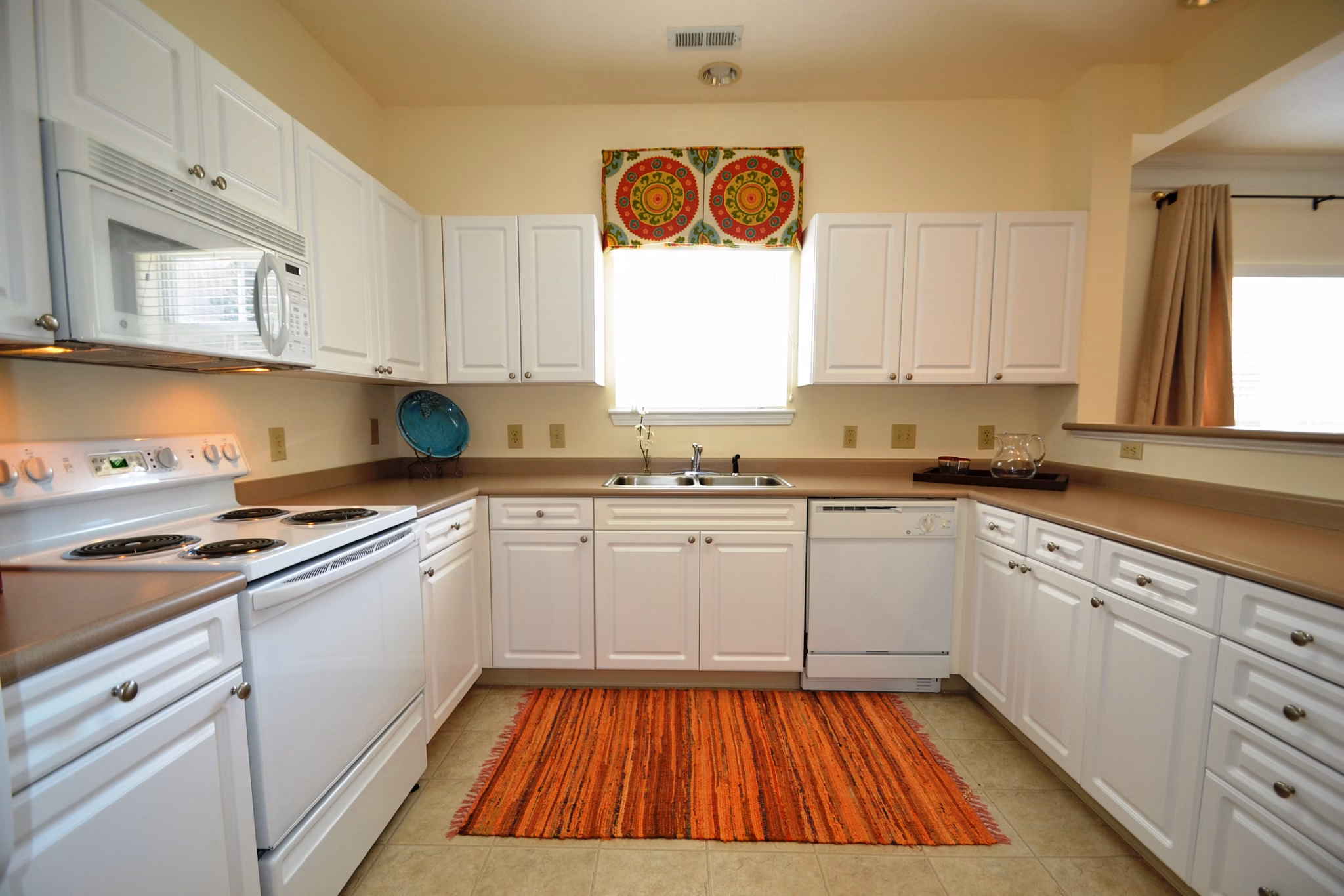 kitchen at Providence Park Apartments