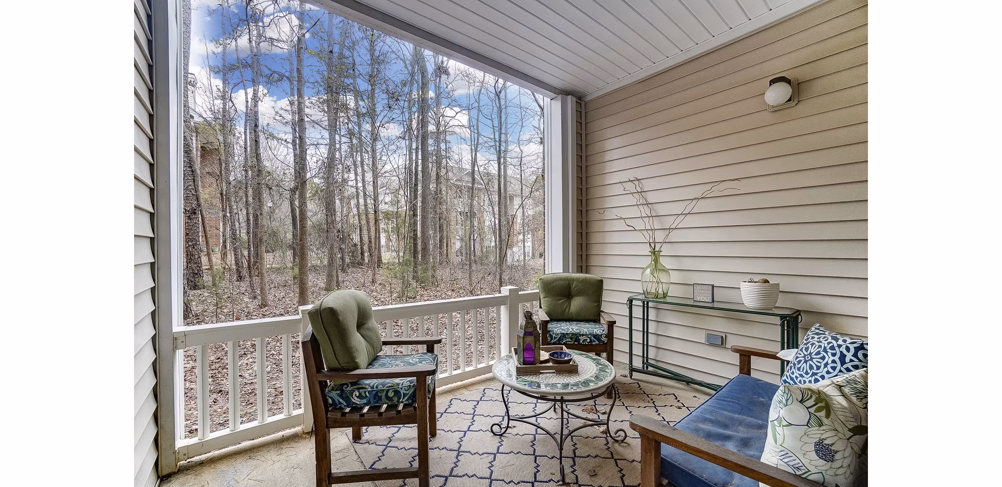 patio at Providence Park Apartments