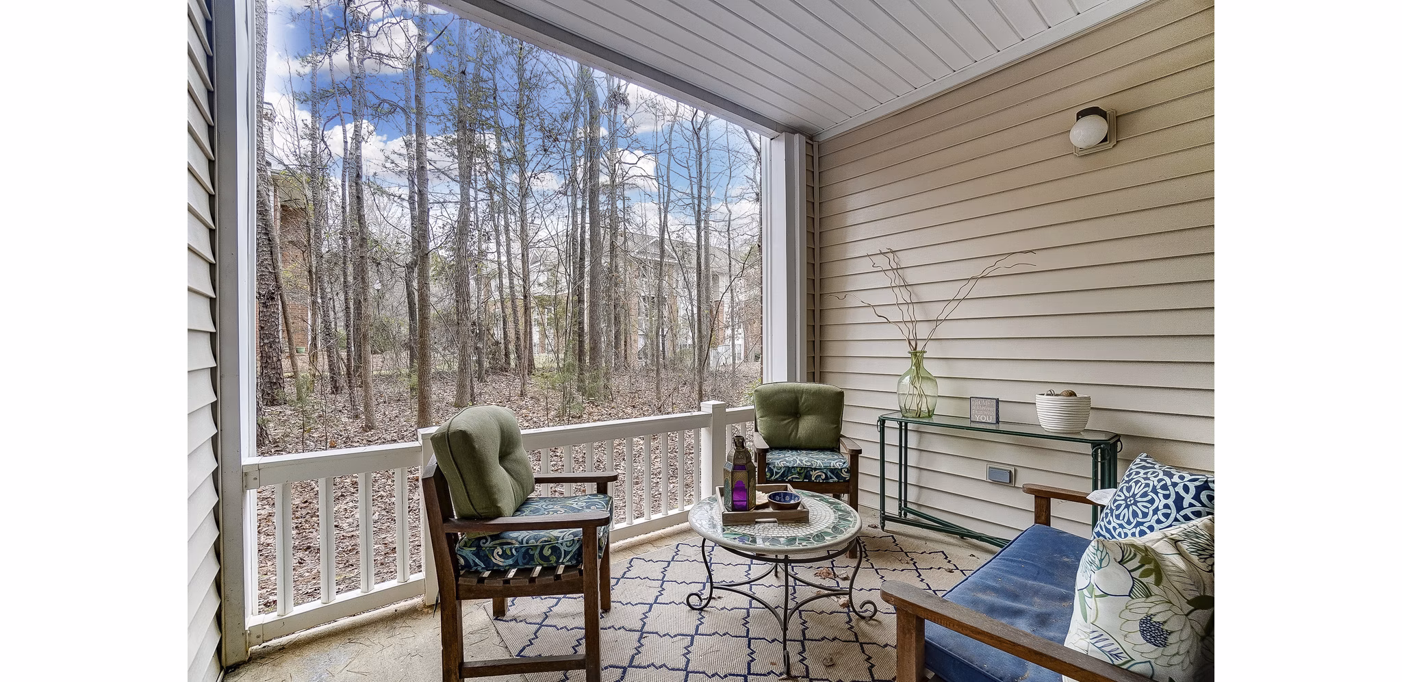 patio at Providence Park Apartments