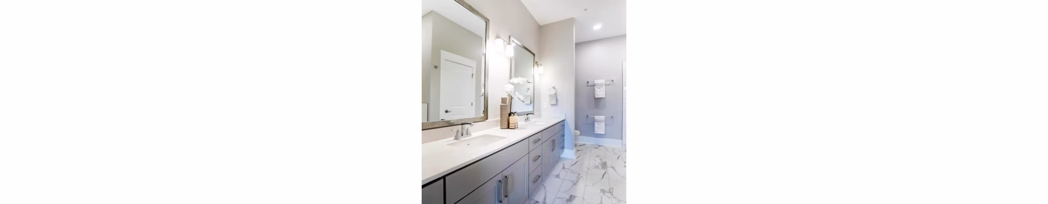 bathroom at Queens at Granville Apartments
