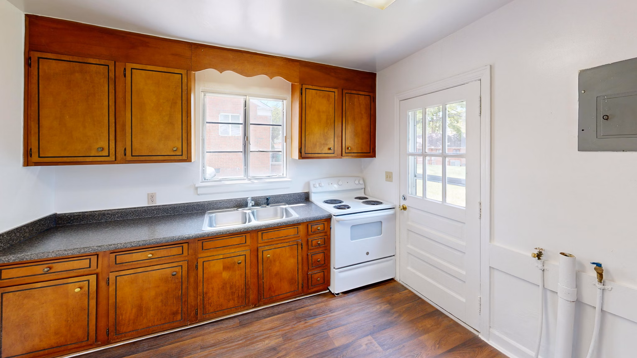 kitchen at Sedgefield Apartments
