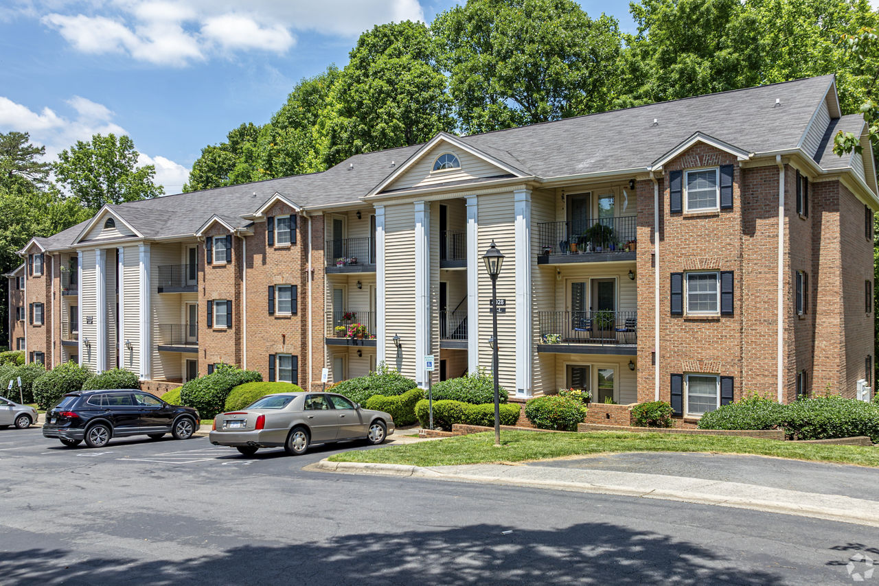 Strawberry Hill Charlotte Nc 5 of 12