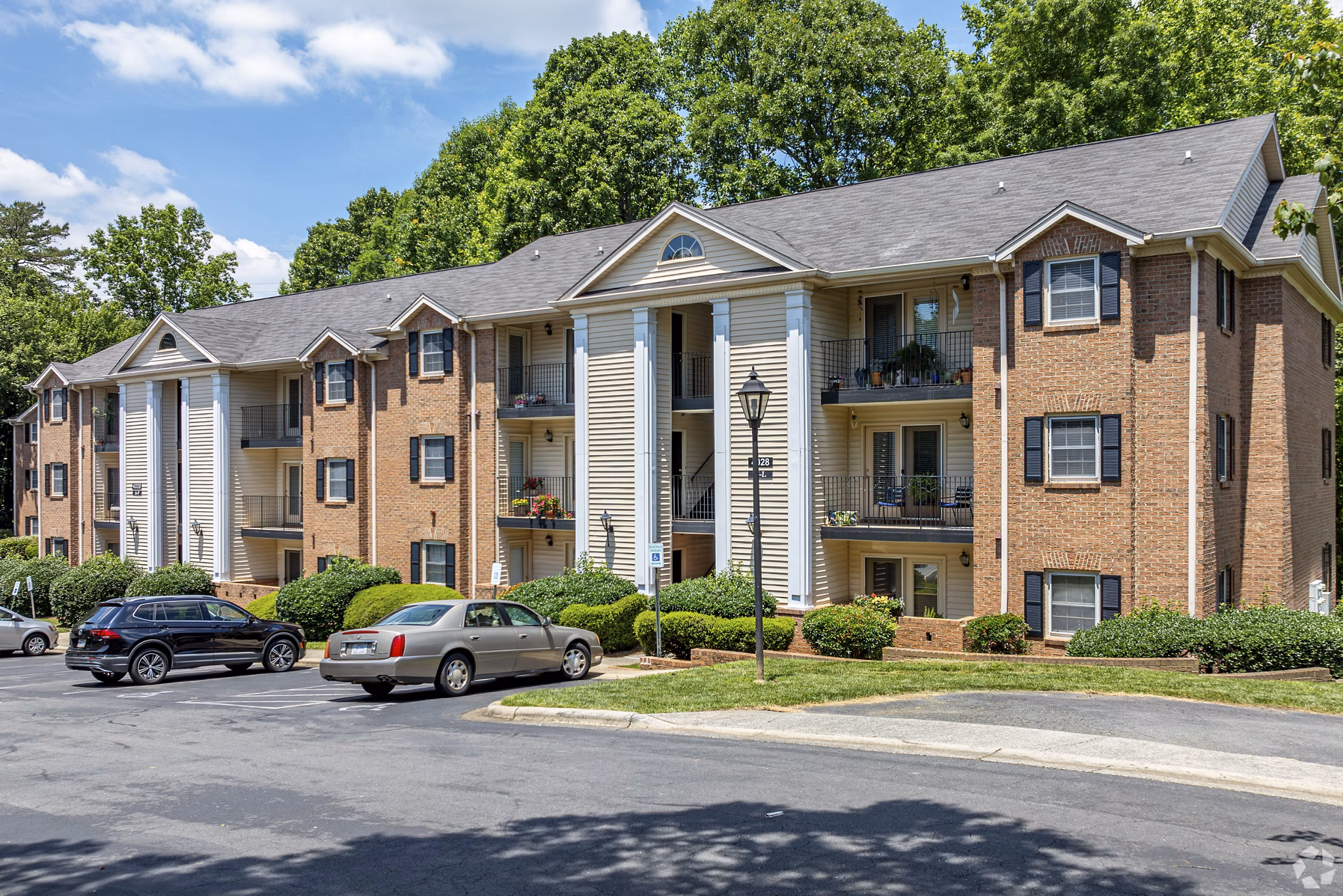 exterior at Strawberry Hill Apartments