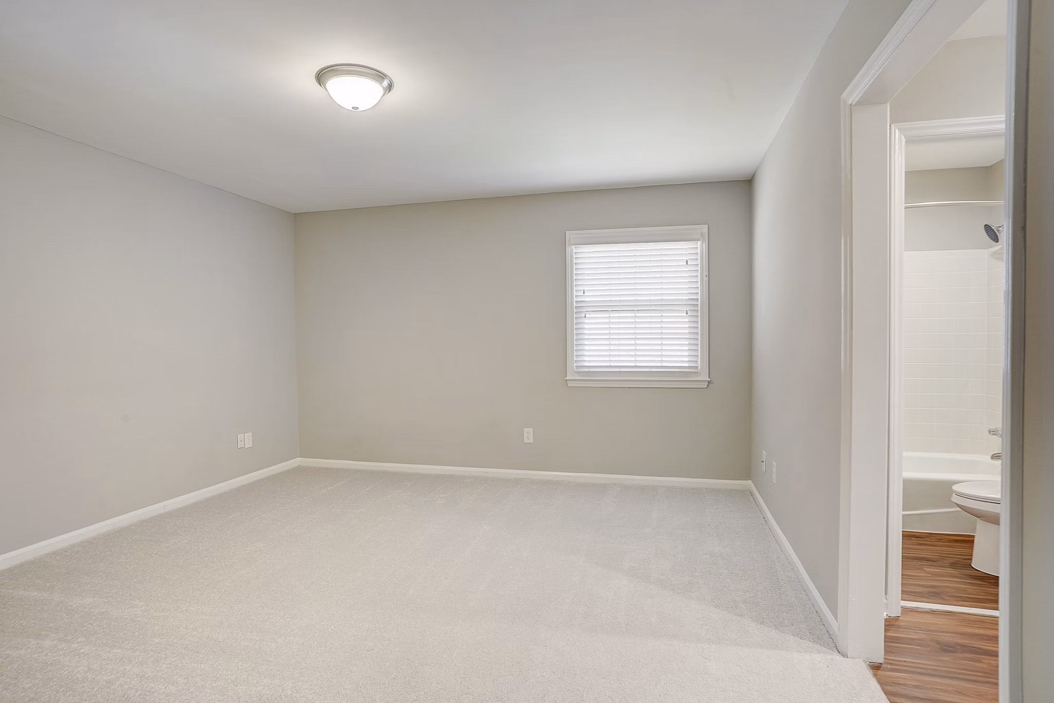 bedroom at Strawberry Hill Apartments